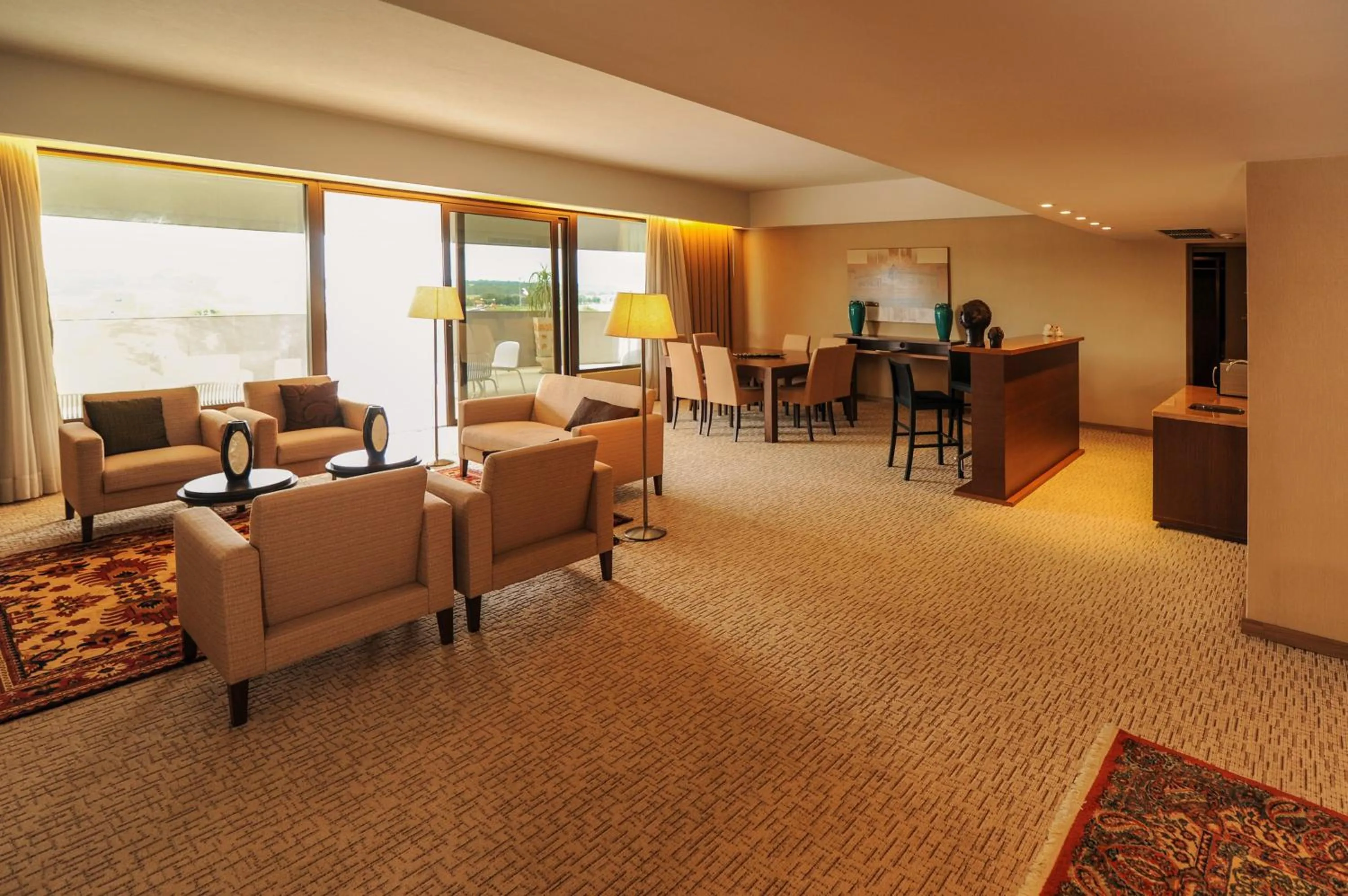 Living room in Gran Bourbon Hotel Asuncion