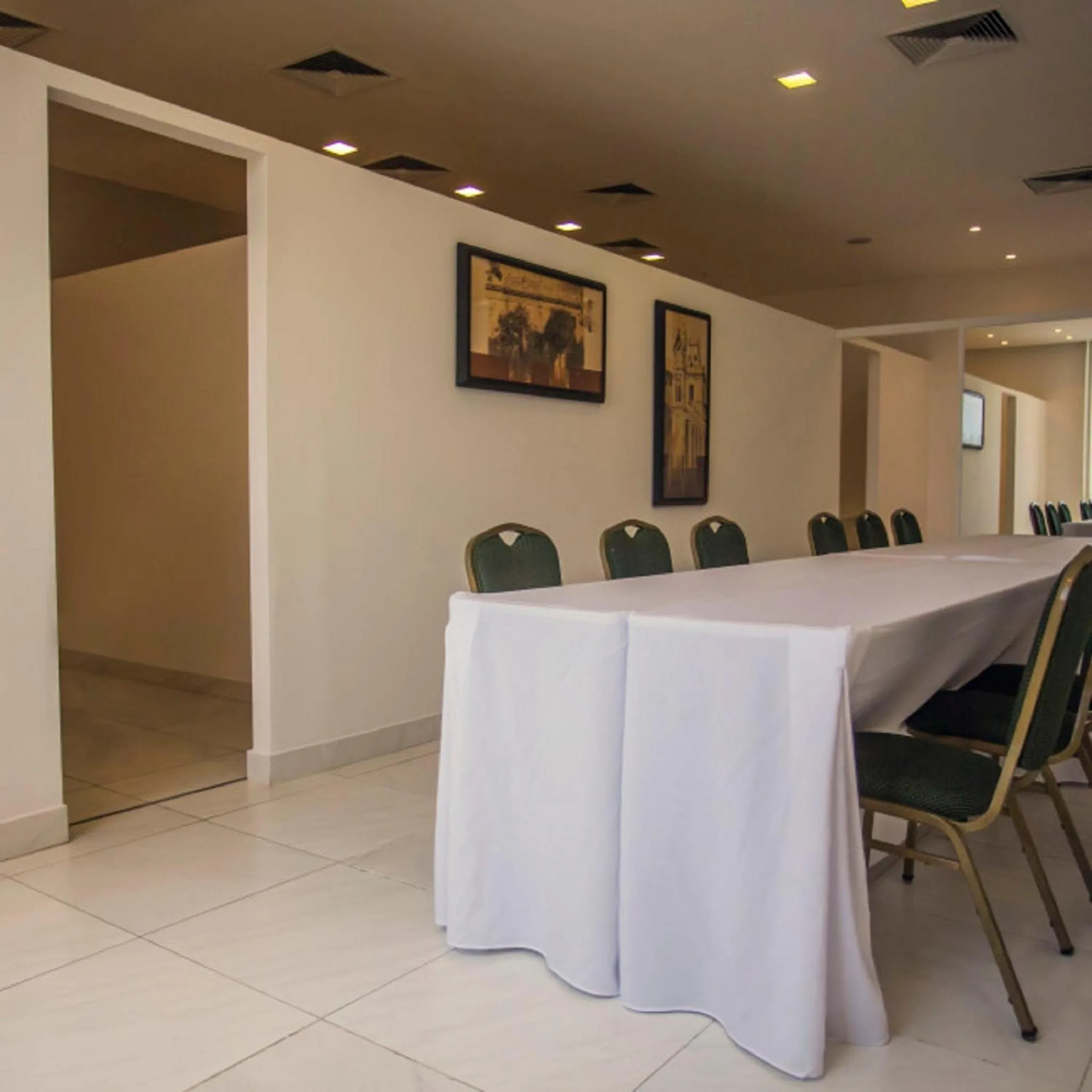 Meeting/conference room in Gran Bourbon Hotel Asuncion