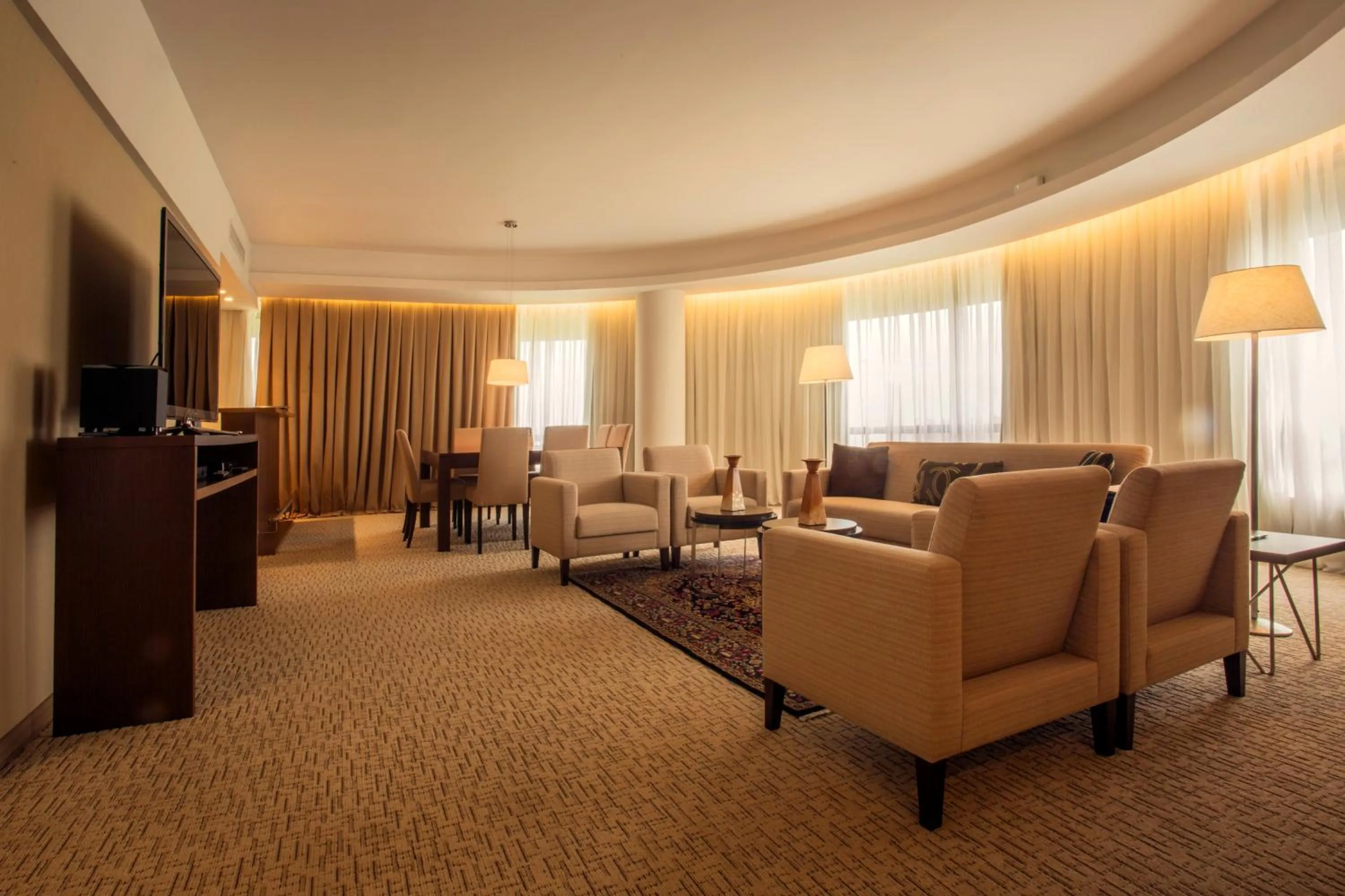 Living room in Gran Bourbon Hotel Asuncion