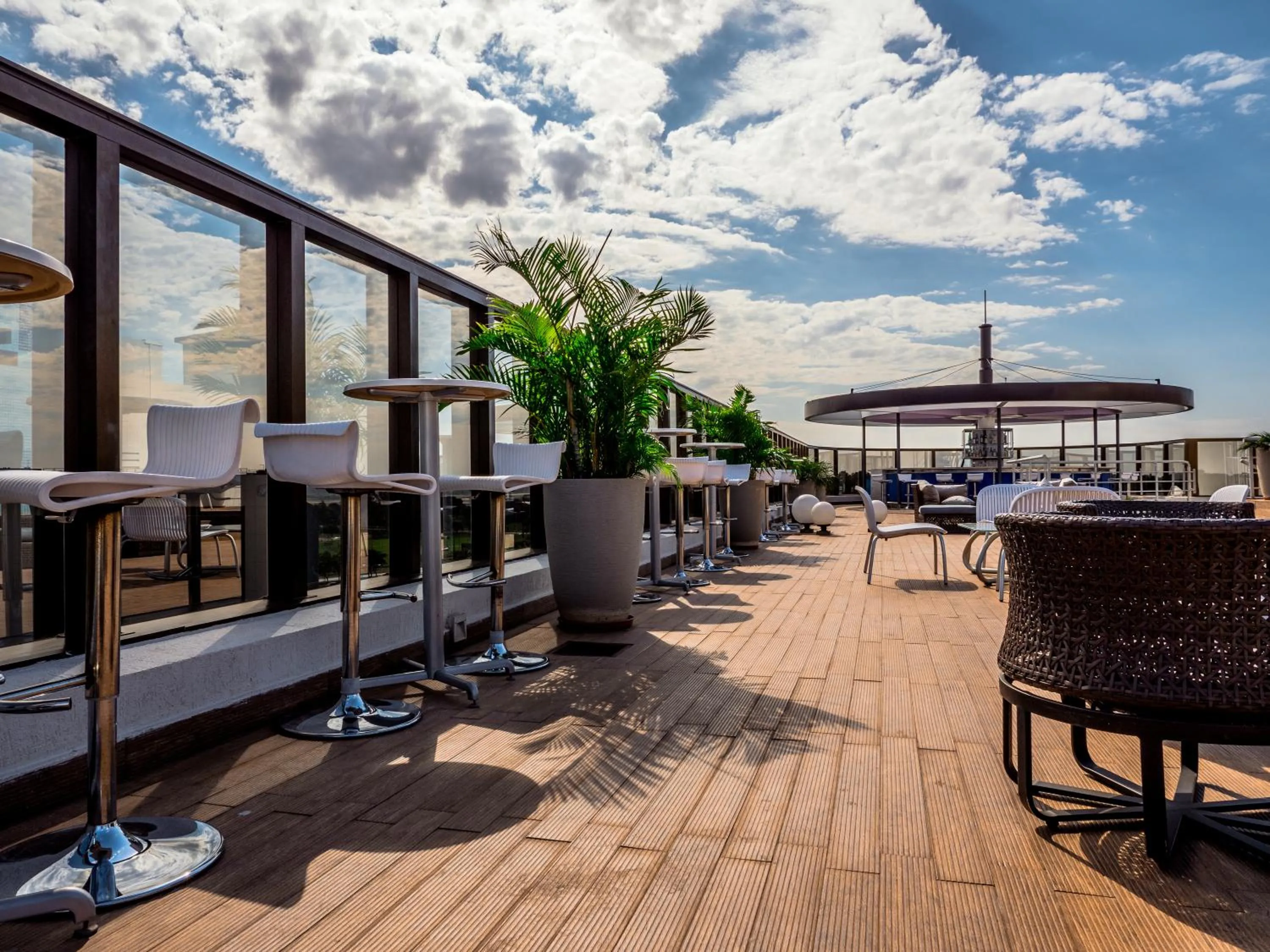 Balcony/Terrace in Gran Bourbon Hotel Asuncion