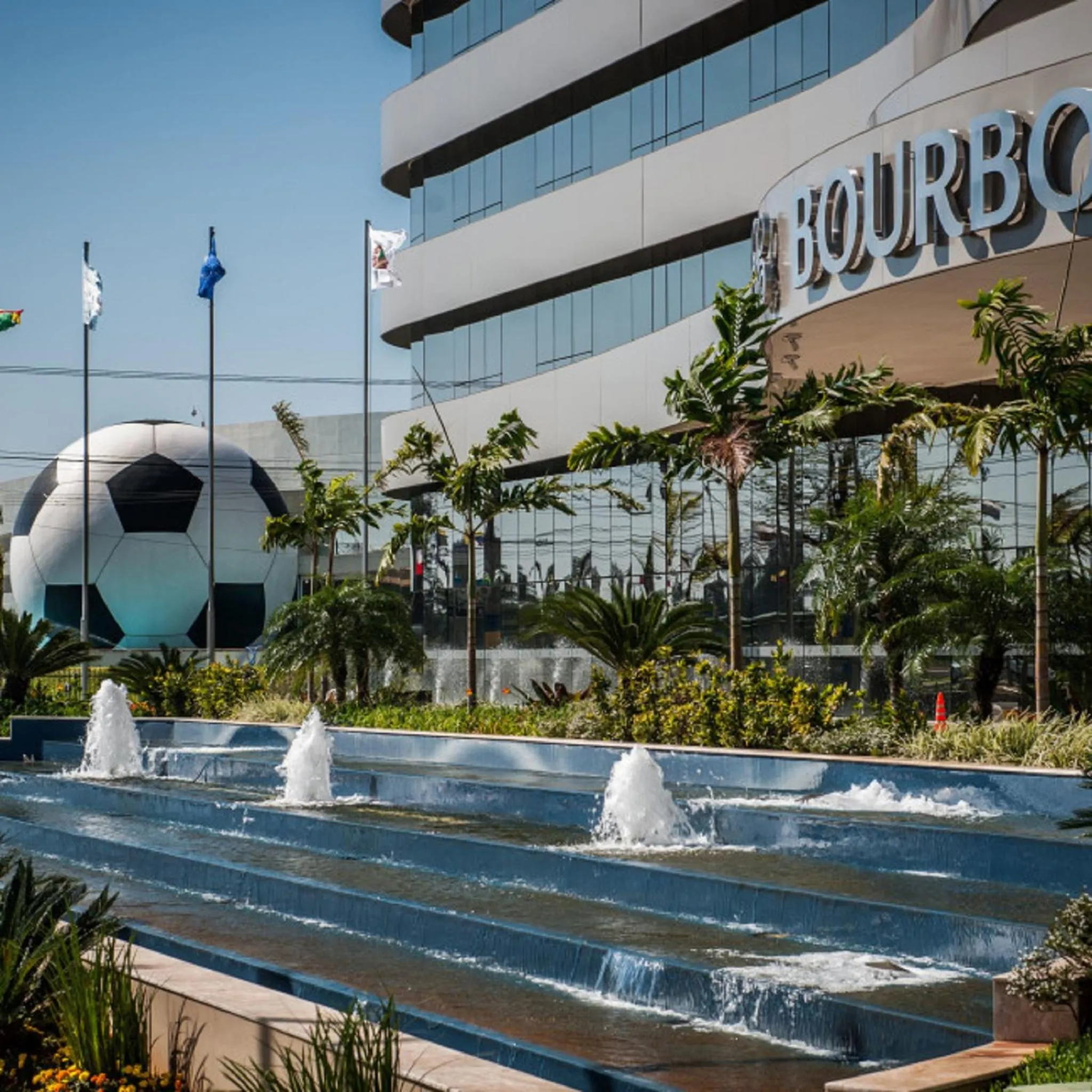 Facade/entrance in Gran Bourbon Hotel Asuncion
