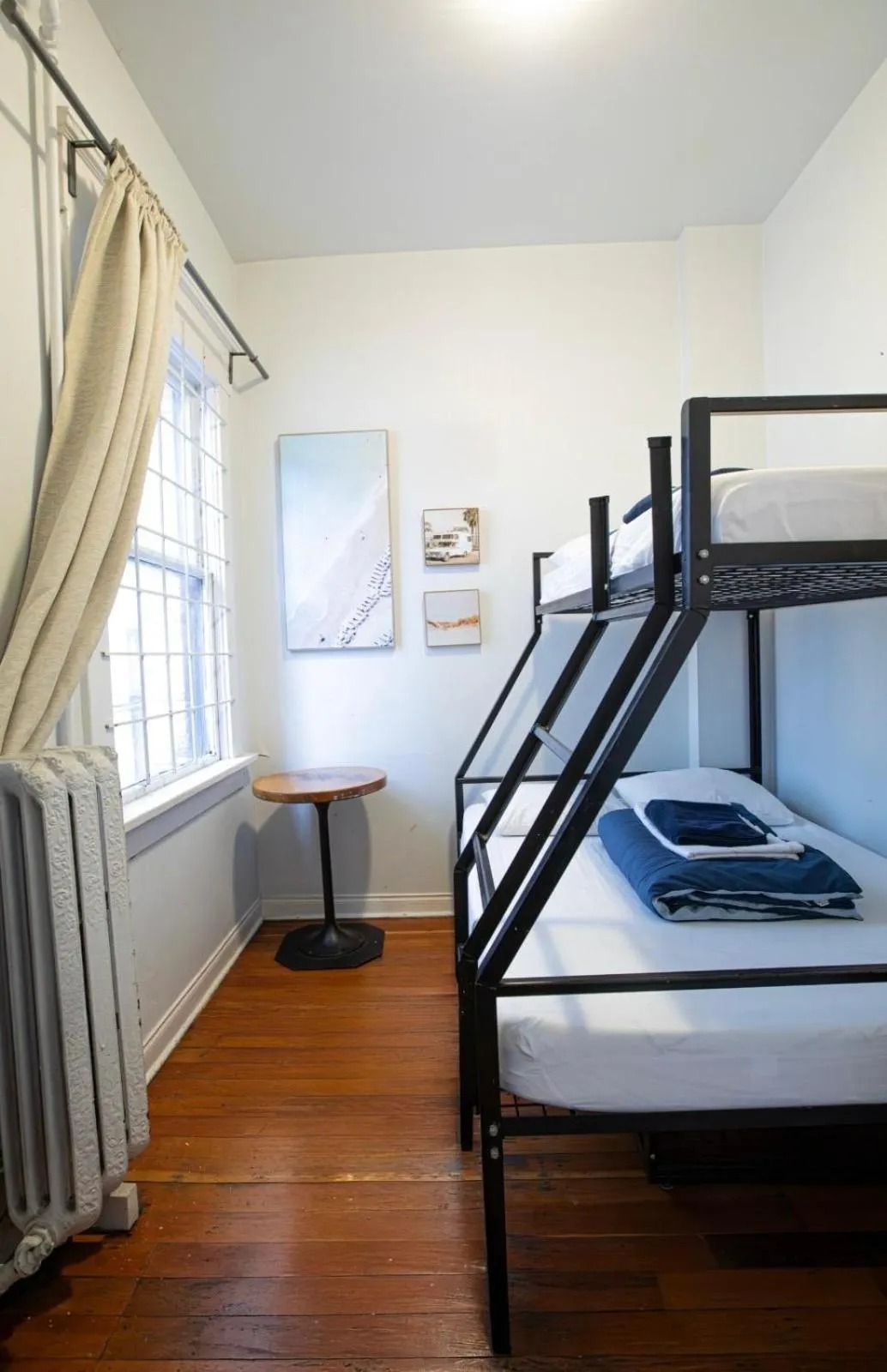 Bedroom, Bed in The Cambie Hostel Seymour