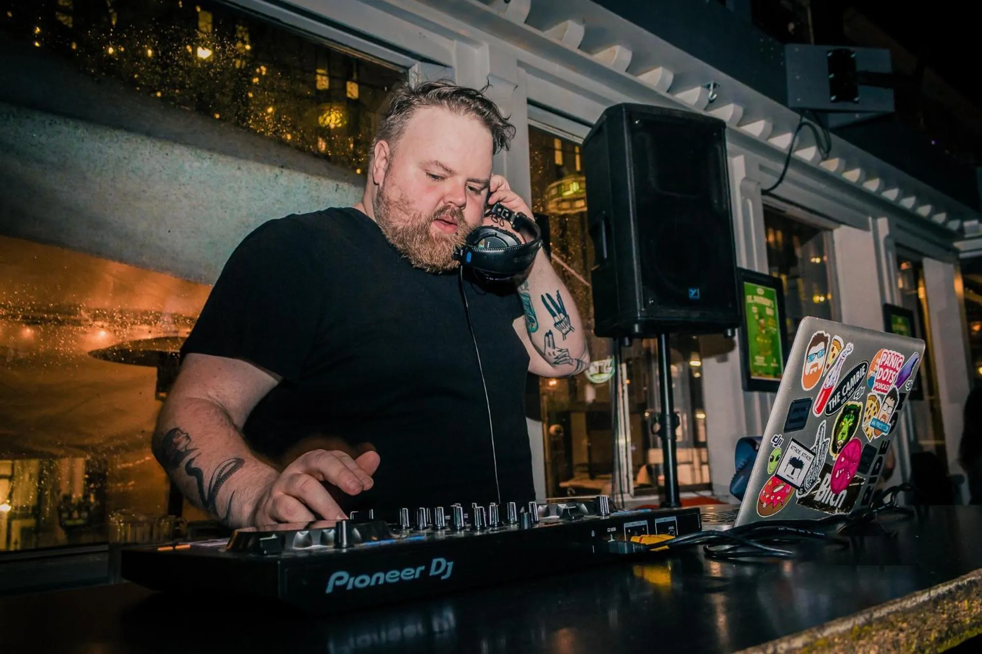 Lounge or bar in The Cambie Hostel Seymour