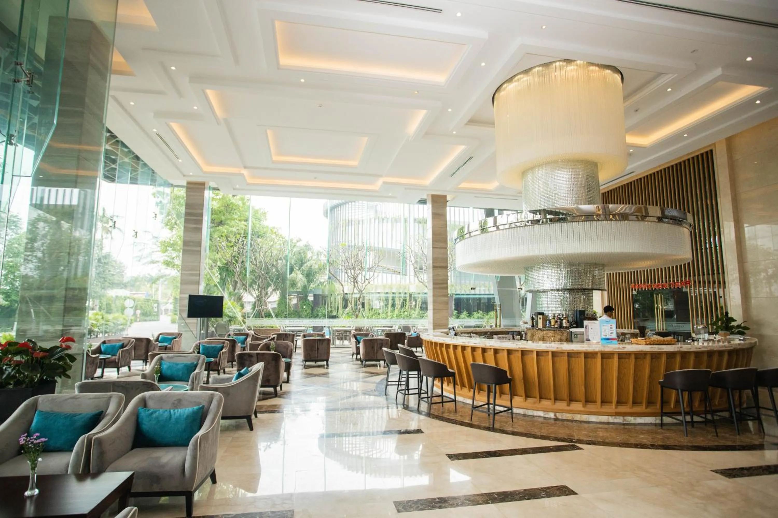 Lounge or bar in The Mira Central Park Hotel