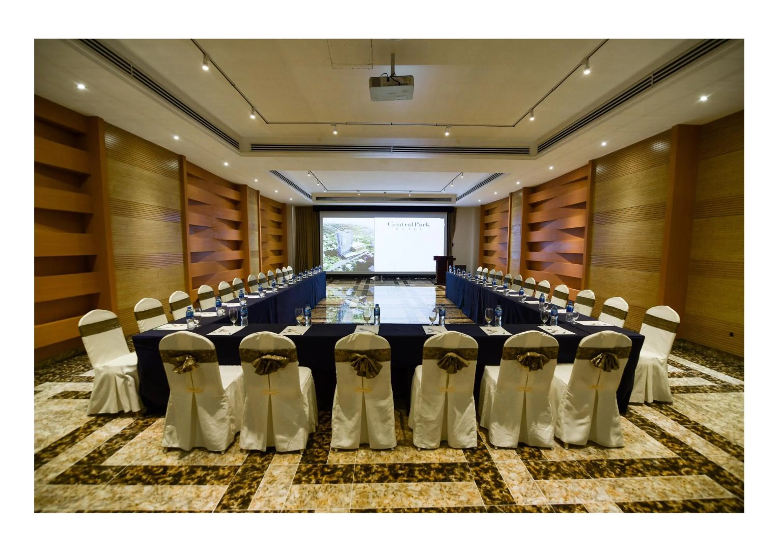 Meeting/conference room in The Mira Central Park Hotel