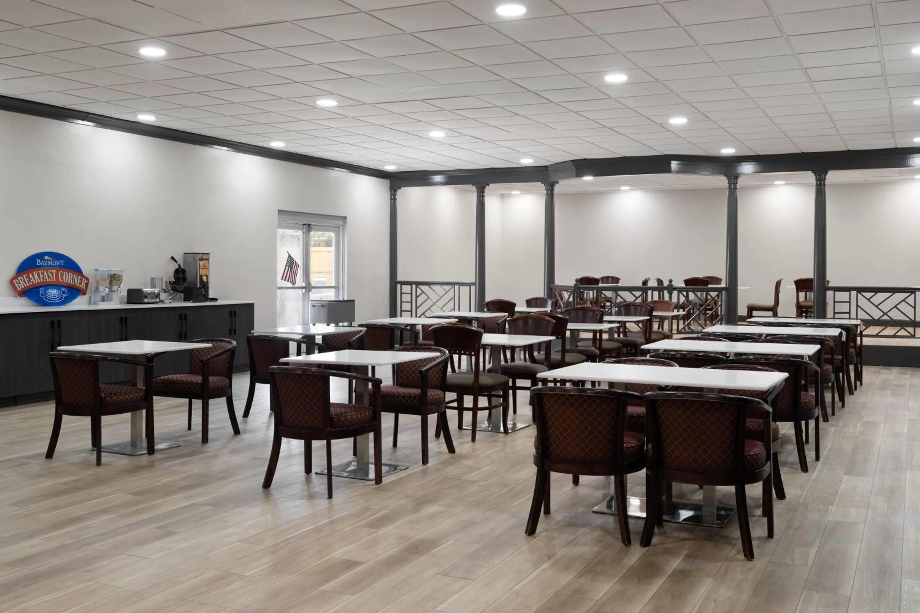 Breakfast in Days Hotel by Wyndham Williamsburg I-64