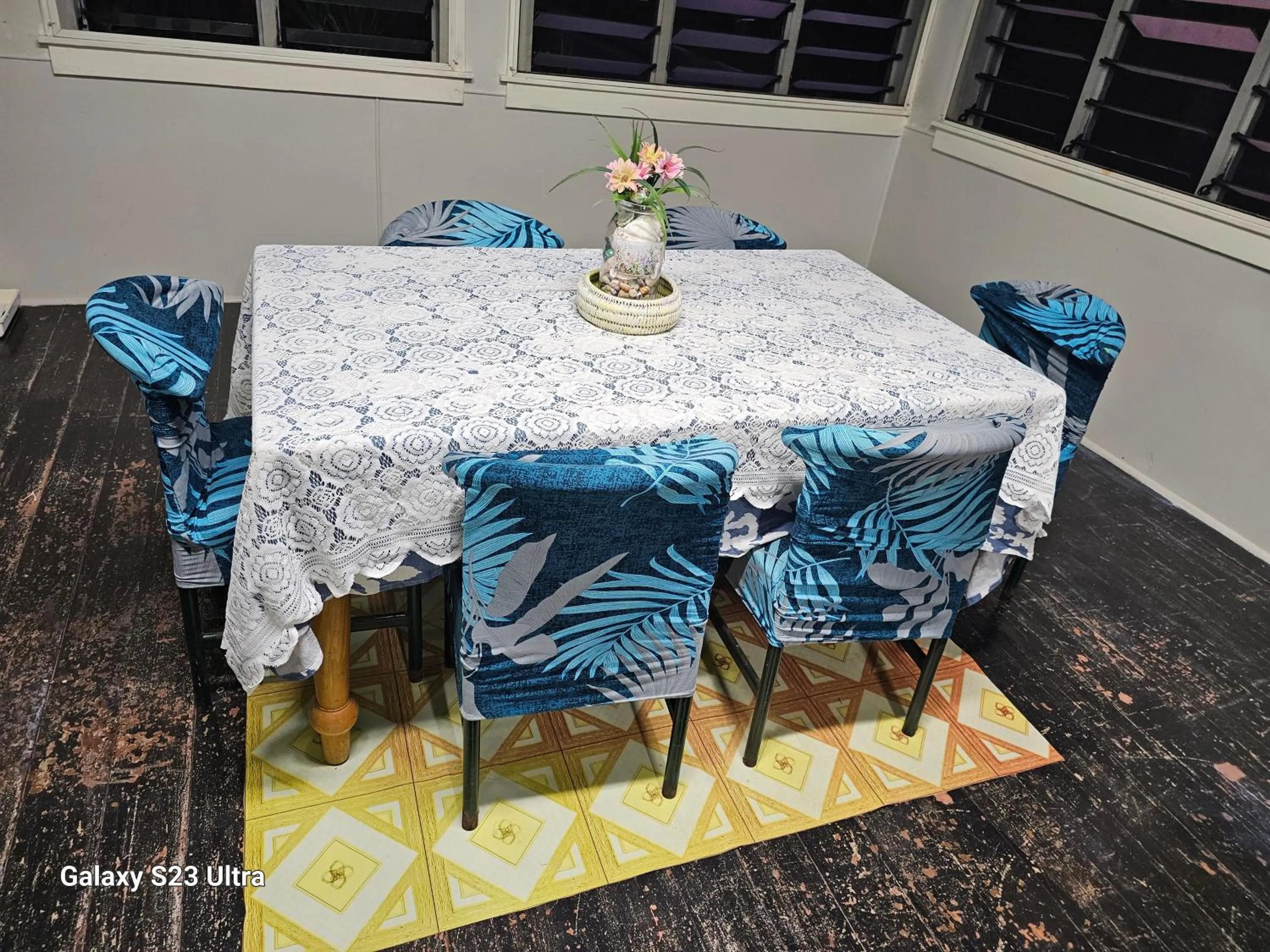 Dining area in Heleni Jessop's Fatahega