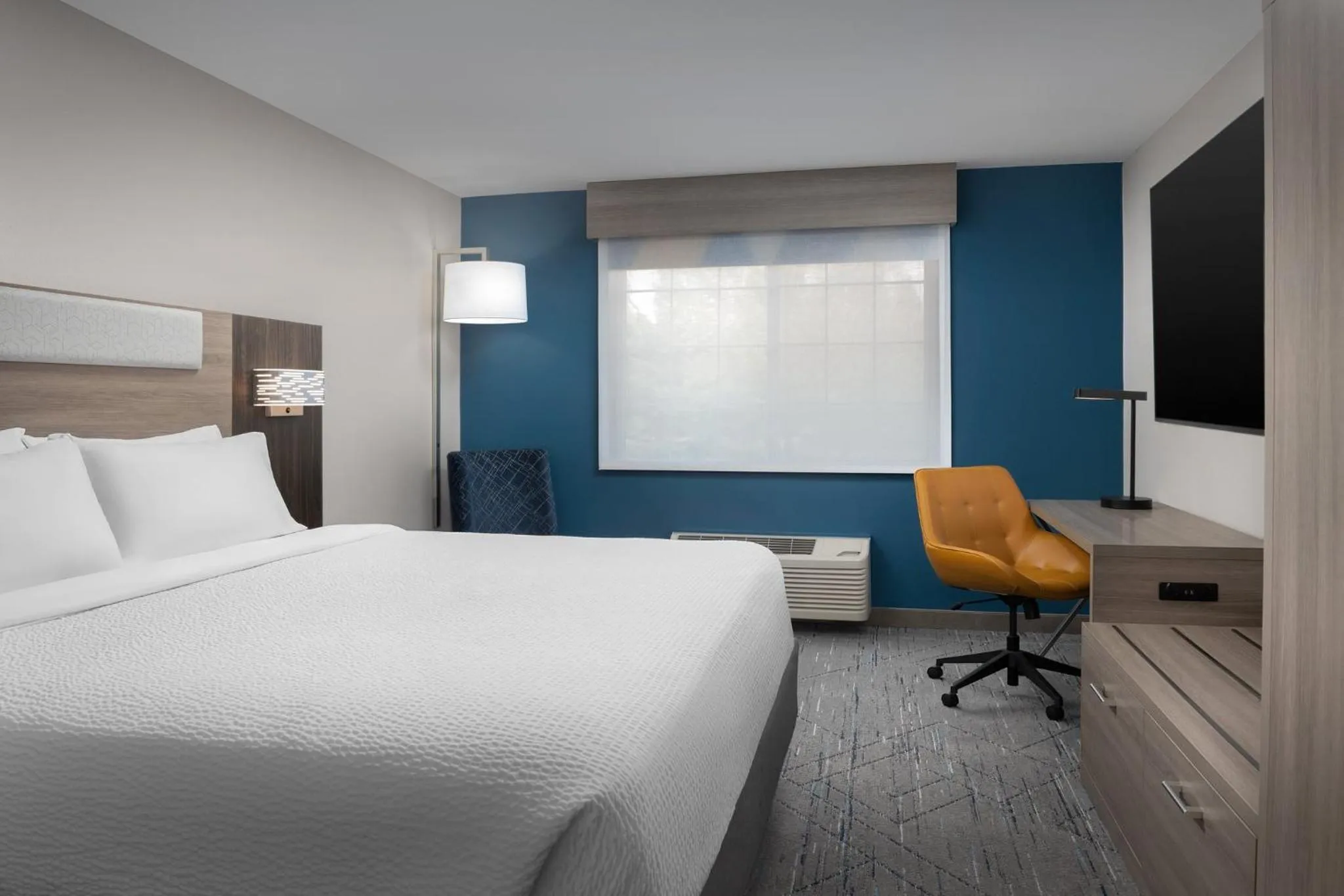 Photo of the whole room, Bed in Holiday Inn Express Spokane Airport by IHG