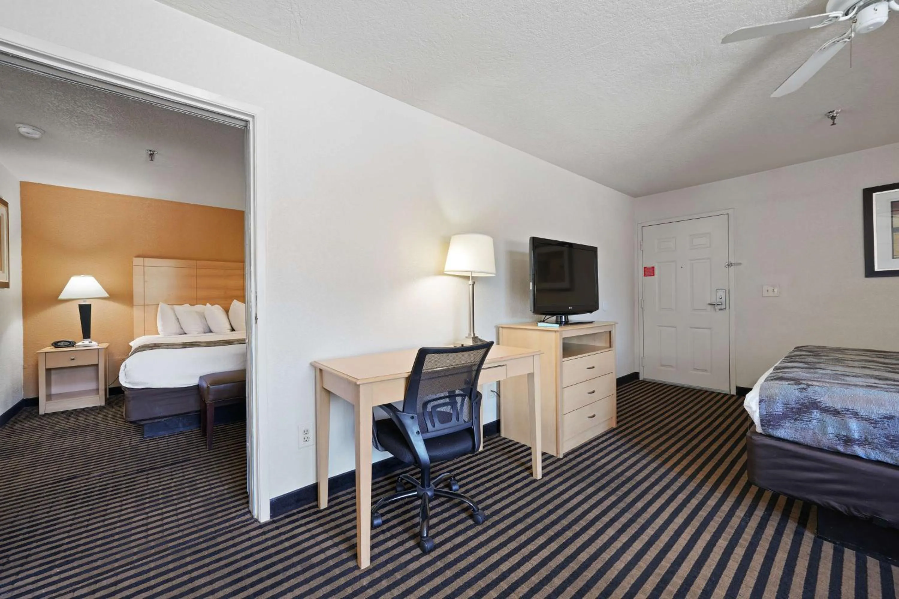 Bedroom, Bed in Best Western Plus Executive Inn & Suites