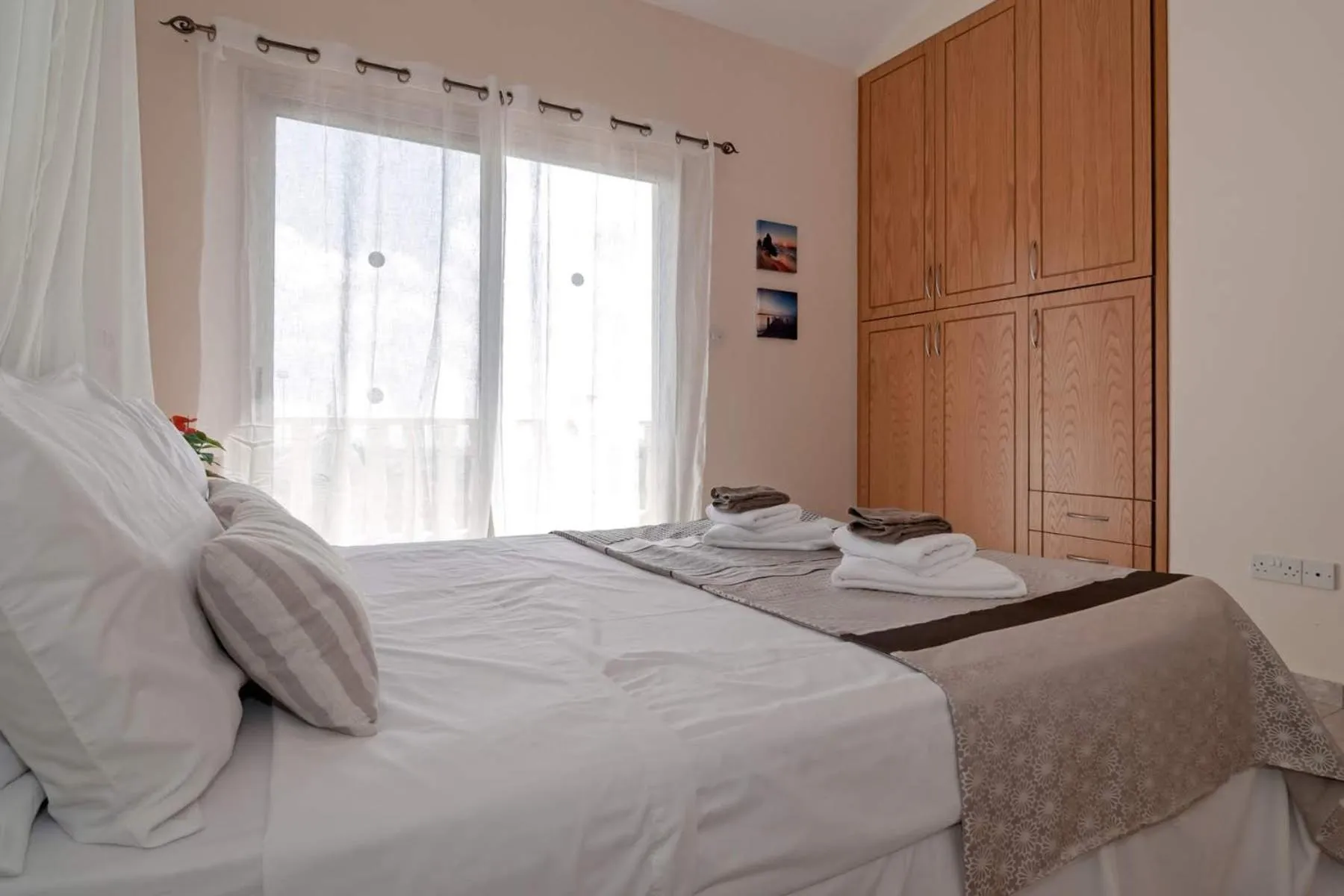 Bed in Villa Puccini: Luxury villa with private pool