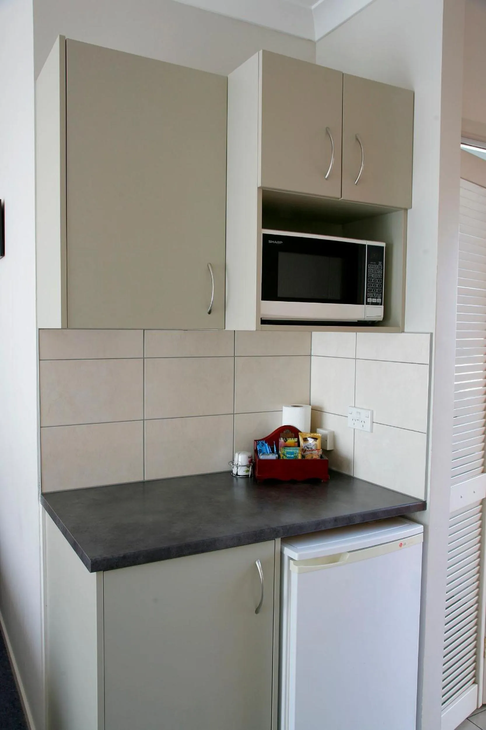 Kitchen or kitchenette in Touchwood Motor Lodge