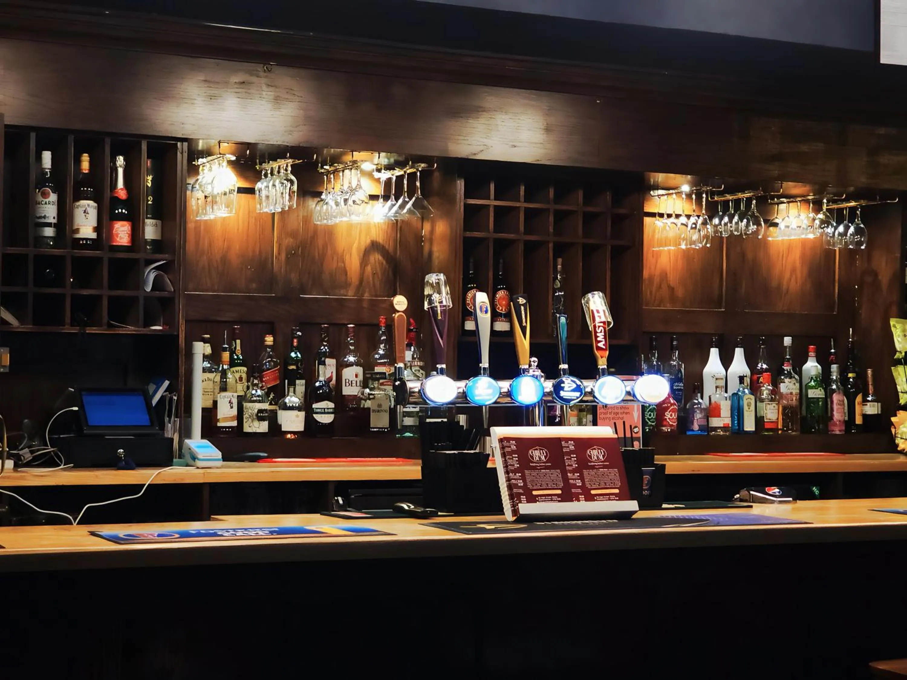 Drinks in Crown Hotel Stone