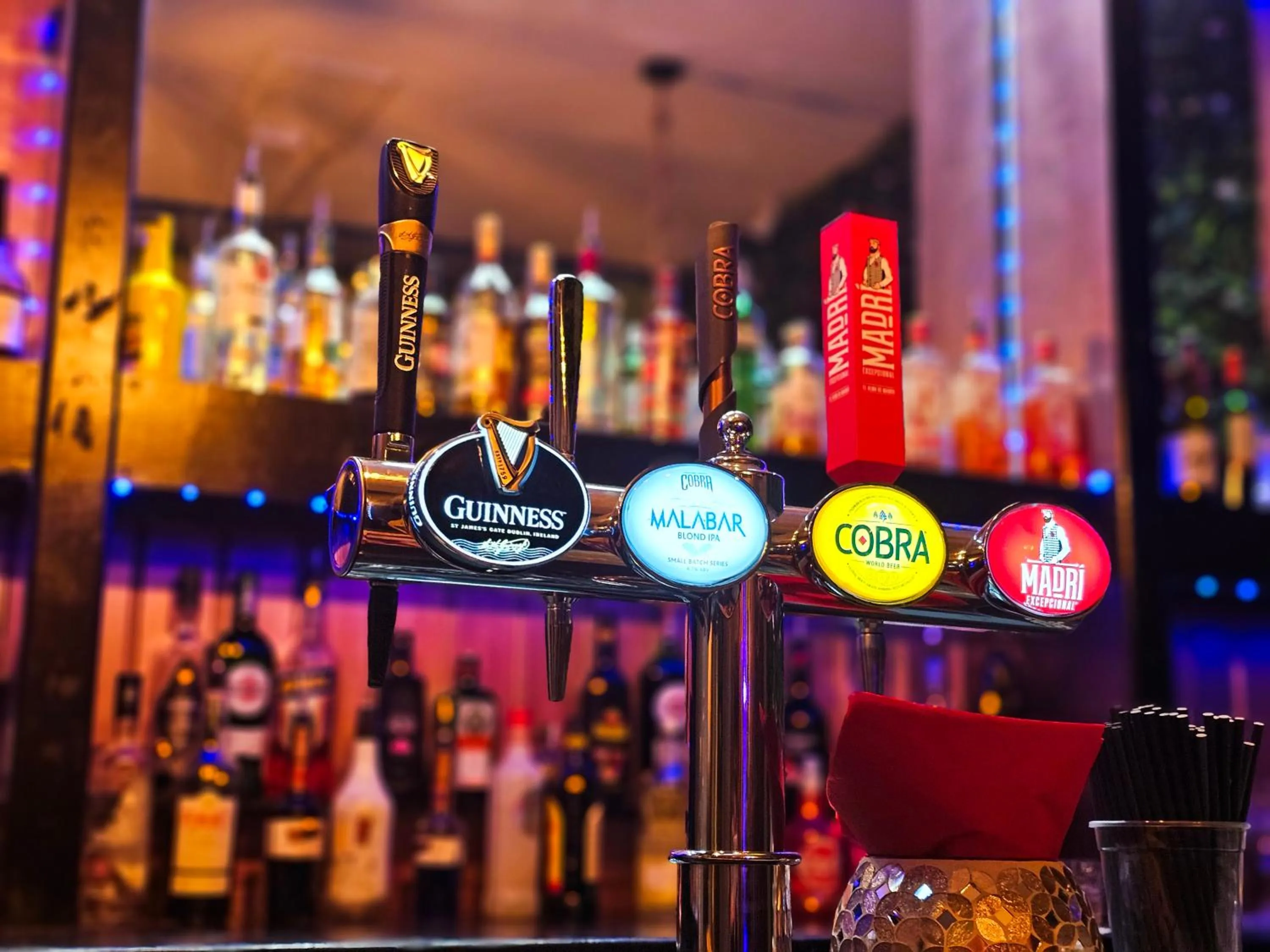 Lounge or bar in Crown Hotel Stone