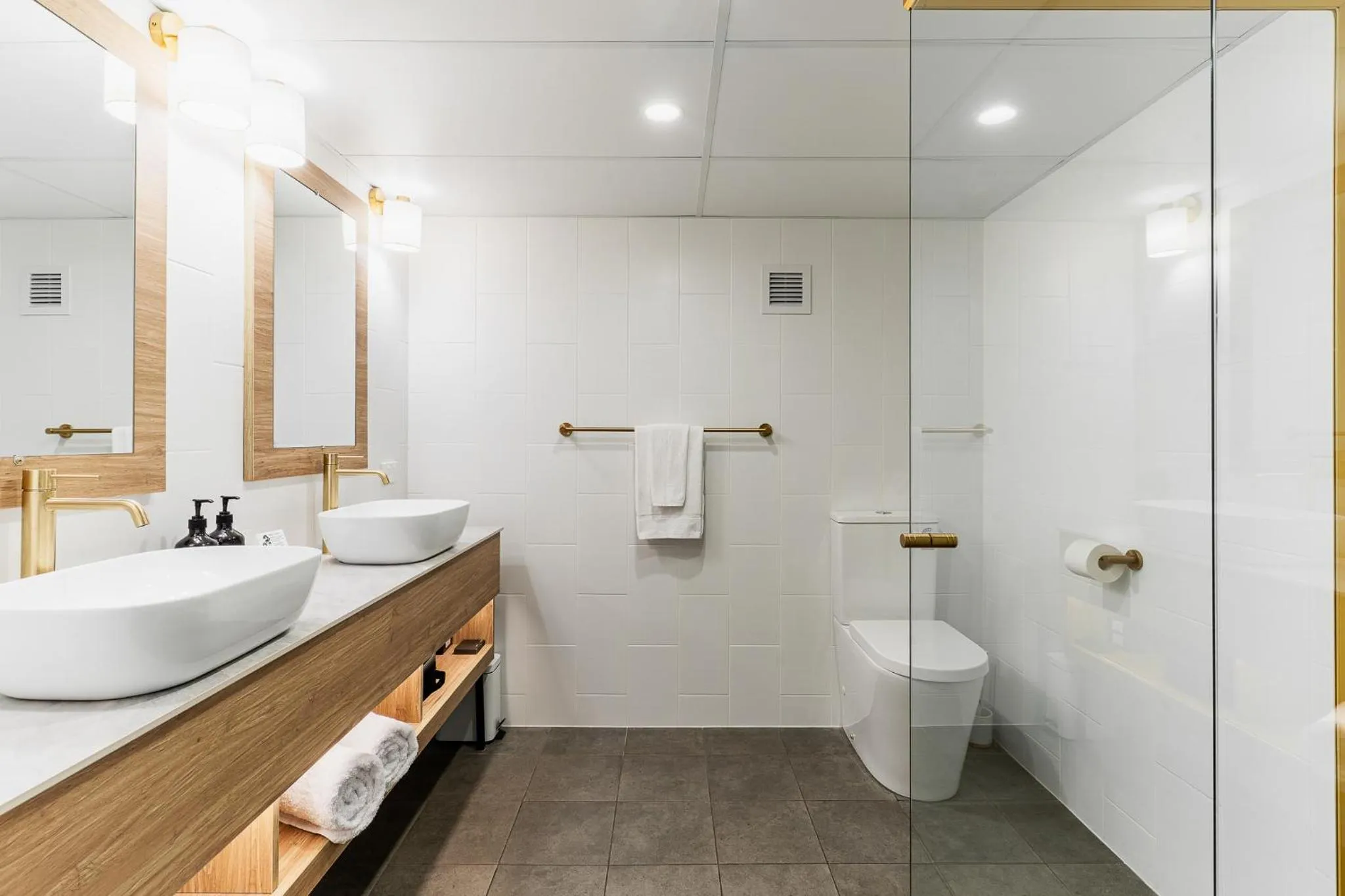 Shower in Kiama Shores