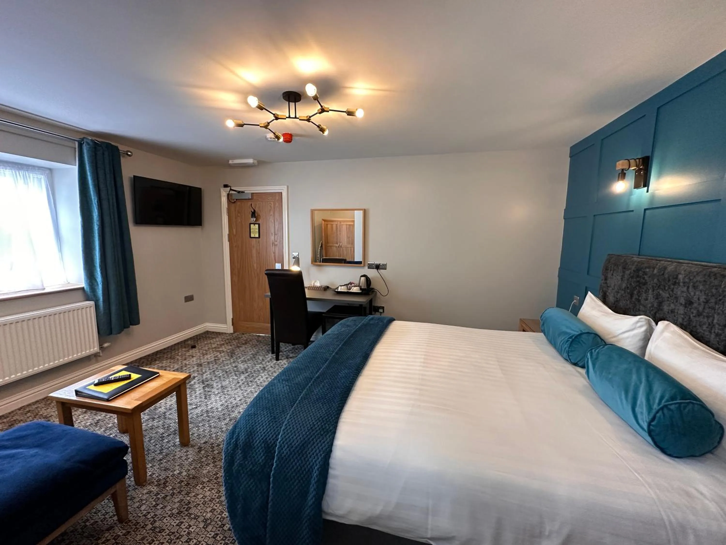 Bedroom, Bed in Spilman Hotel