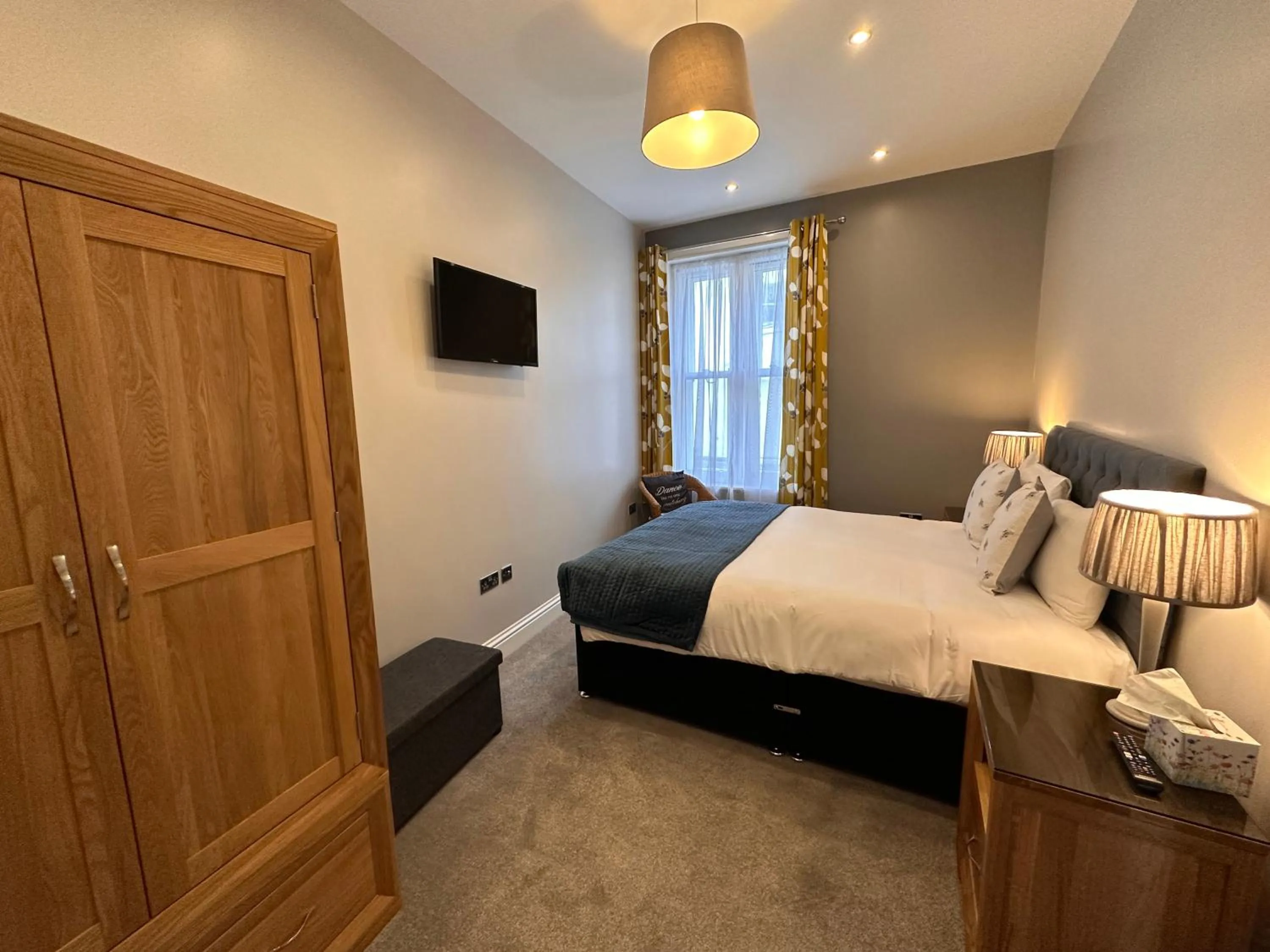 Bedroom, Bed in Spilman Hotel