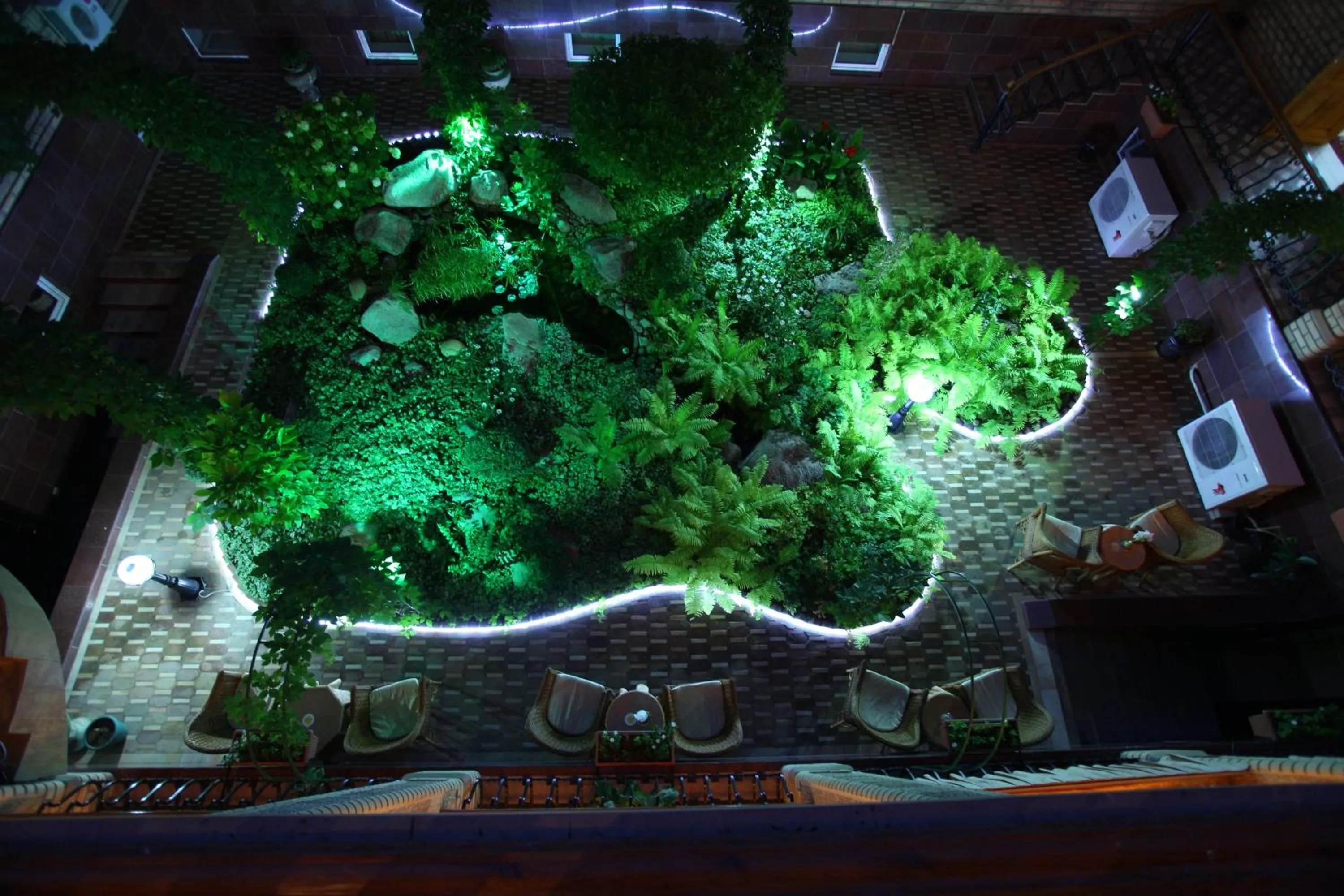 Garden in Hotel Grand Samarkand Superior - B