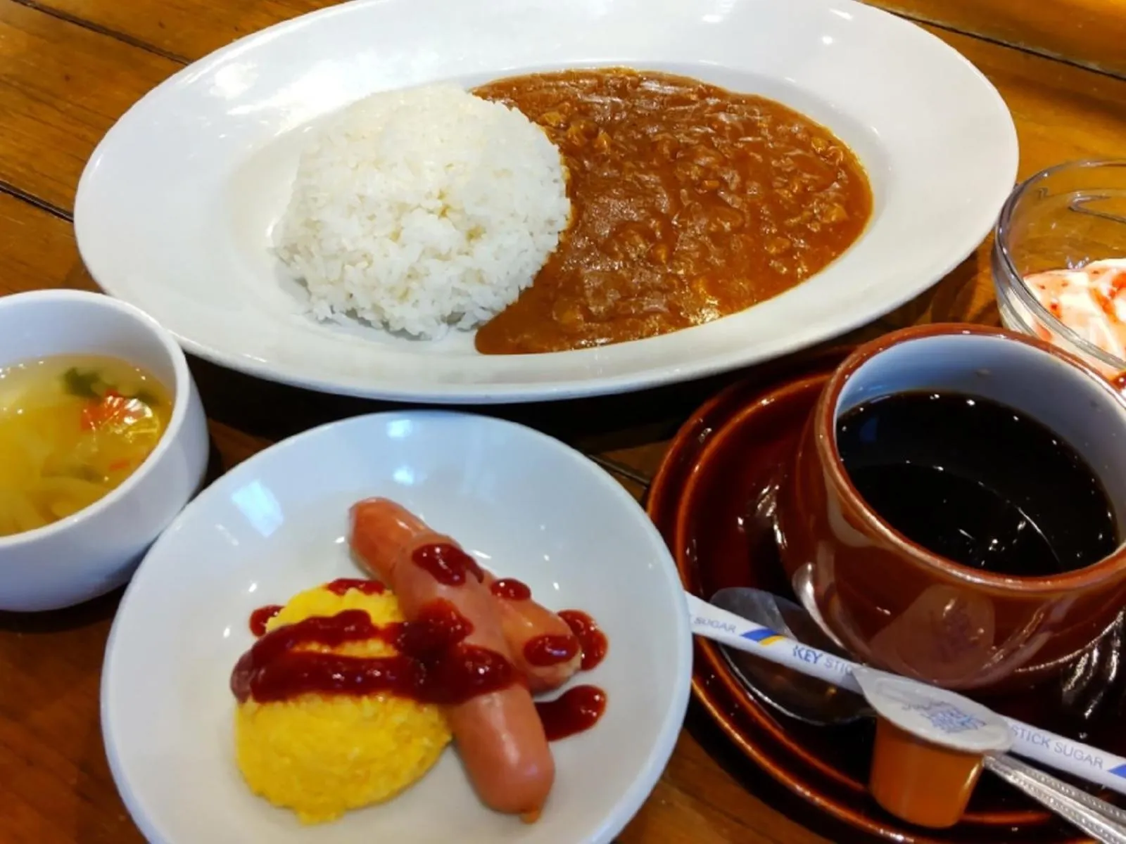 Breakfast in Hotel Century Art