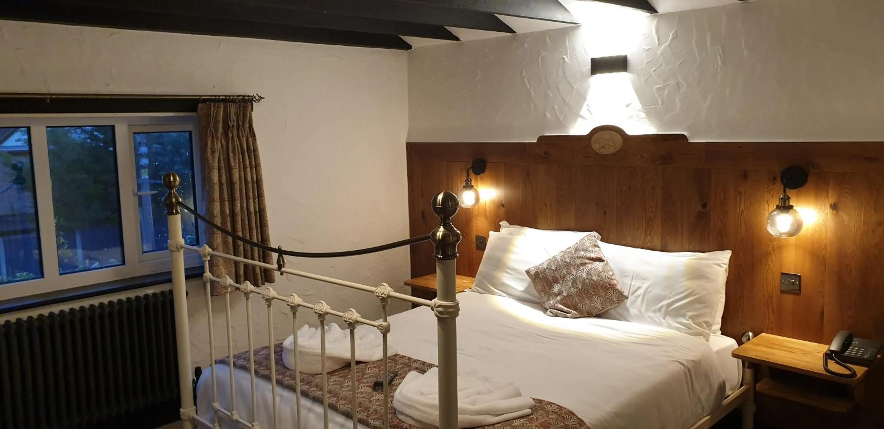 Bedroom, Bed in The Blue Boar - Historic Country Inn near Stratford-upon-Avon