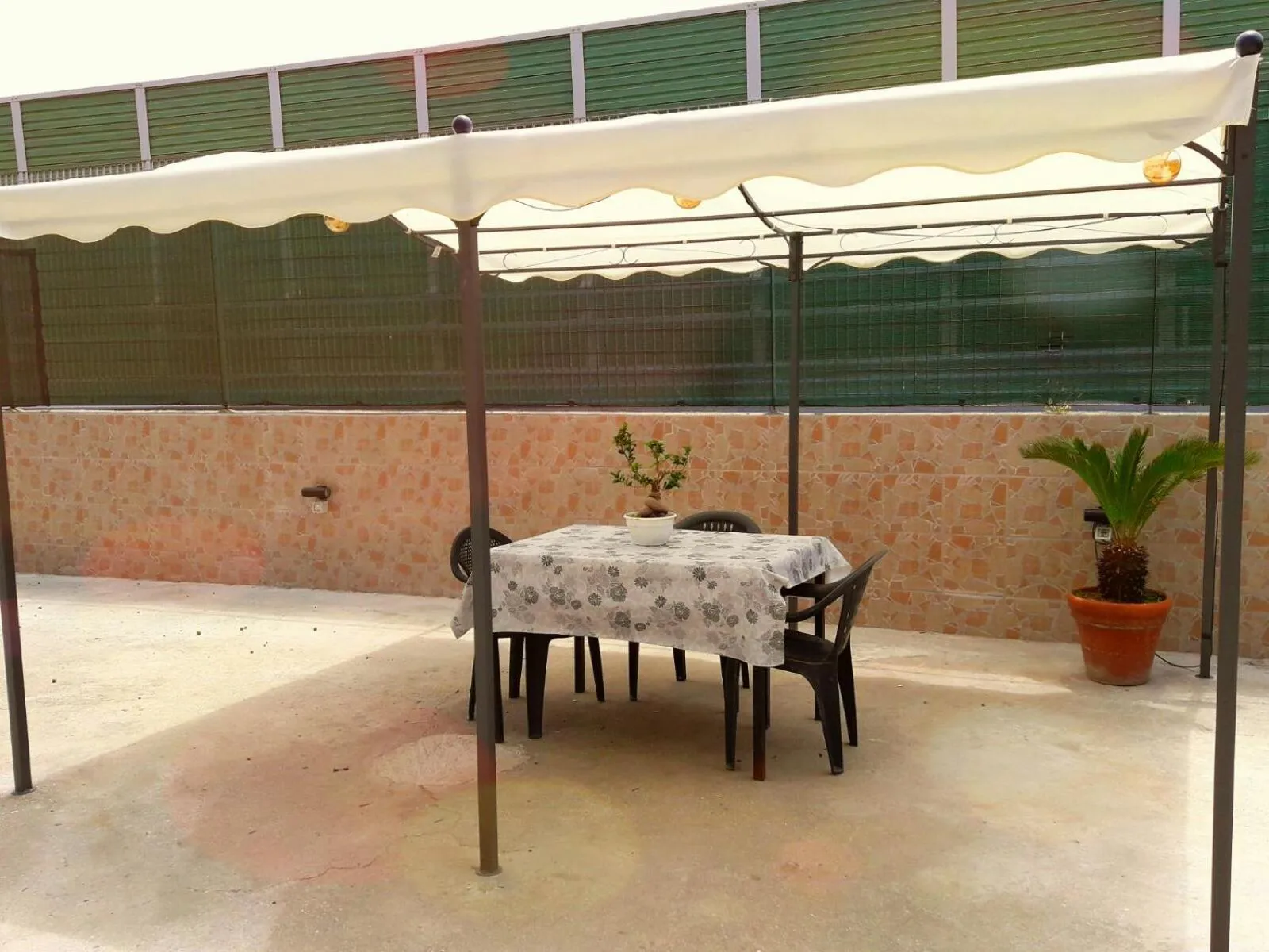 Facade/entrance in Breakfast in Naples