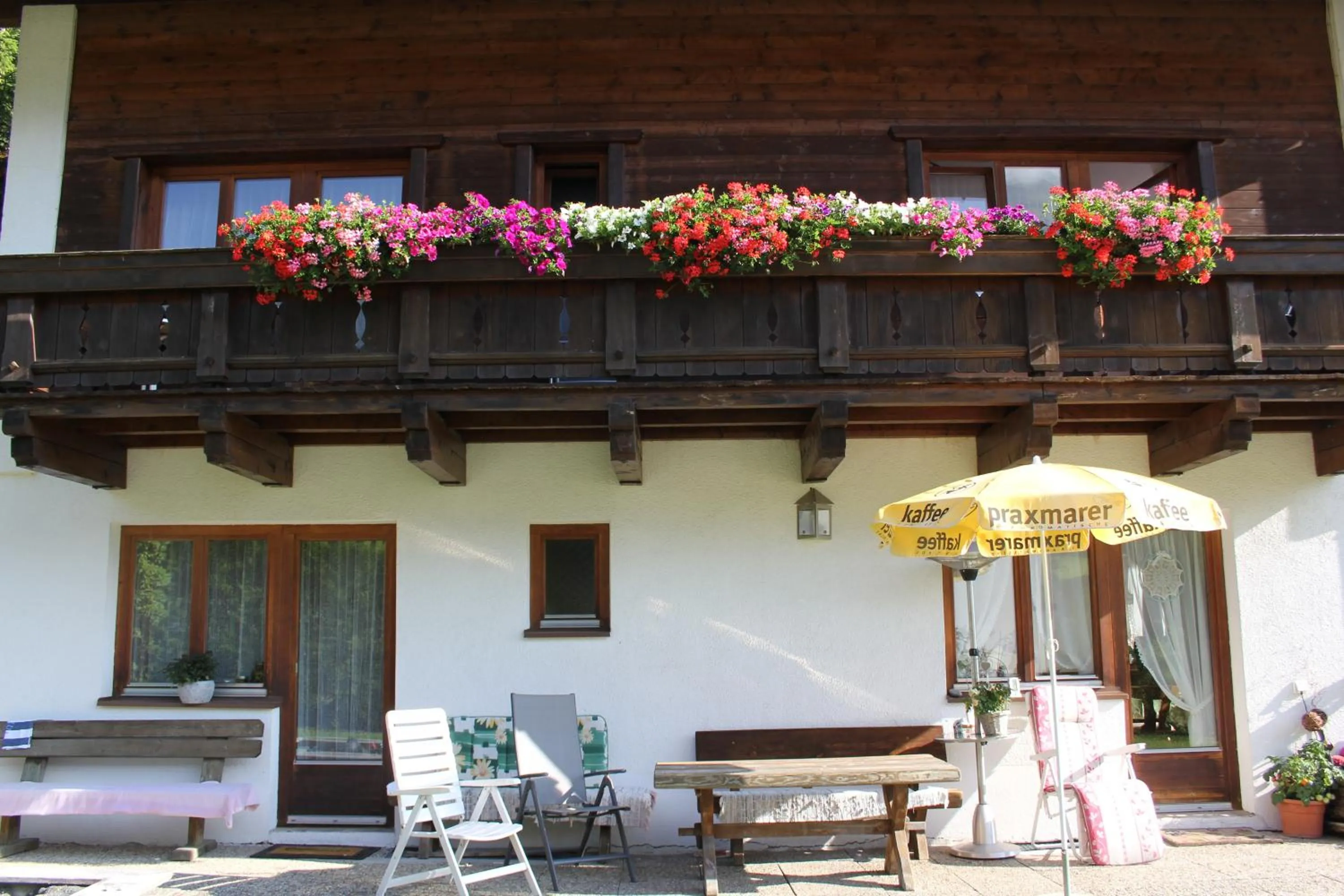 Property building in Haus Oberland