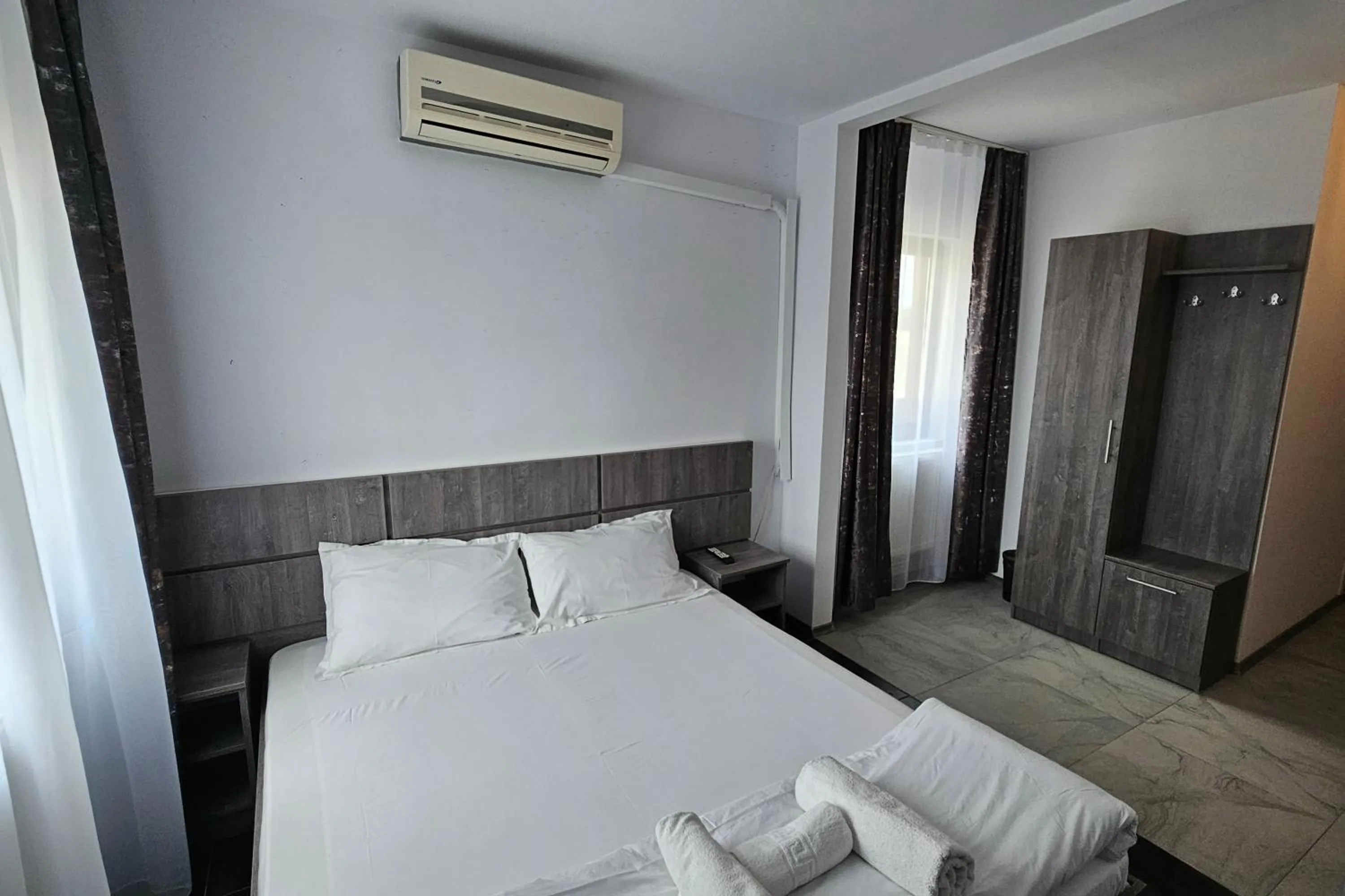 Bed in Flamingo Hotel