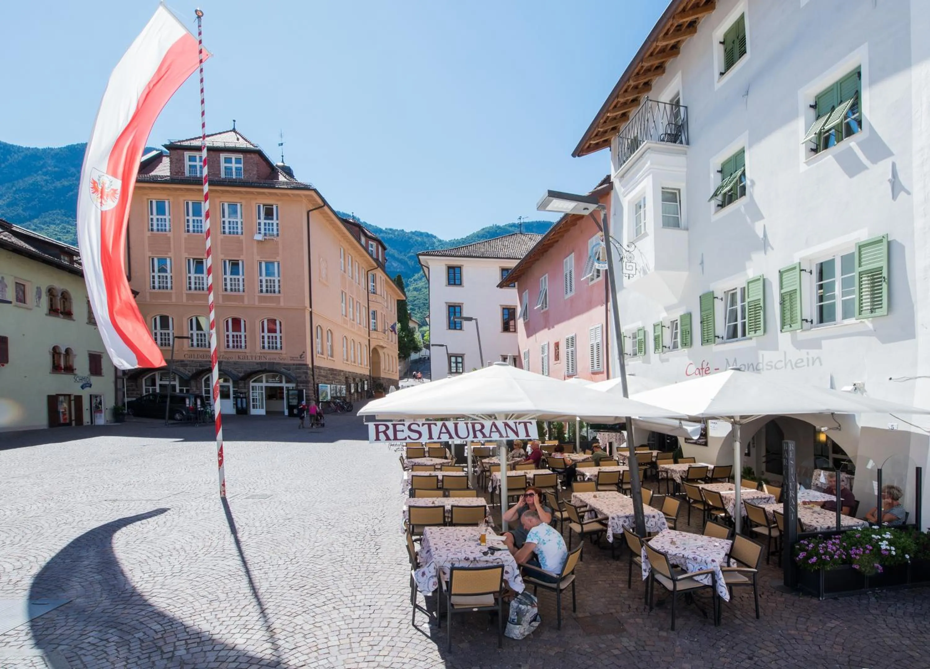 Property building in Gasthof Mondschein