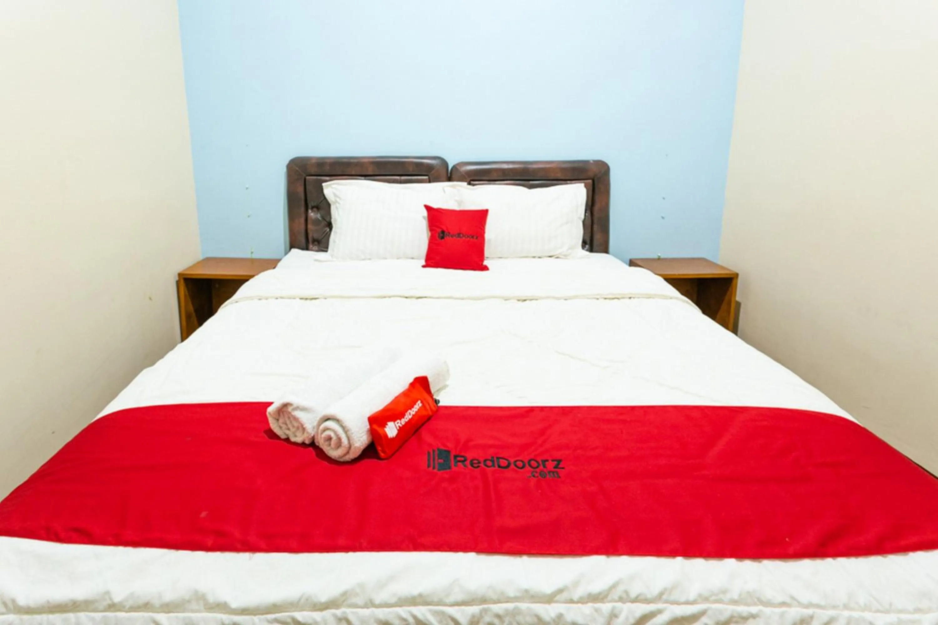 Bed in RedDoorz Syariah @ Sakinah Guesthouse