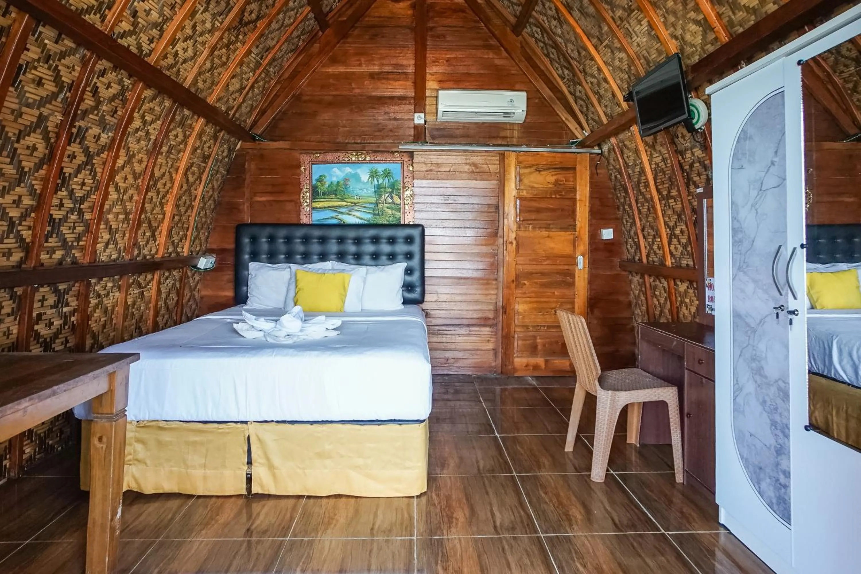 Bedroom, Bed in Road Beach Homestay