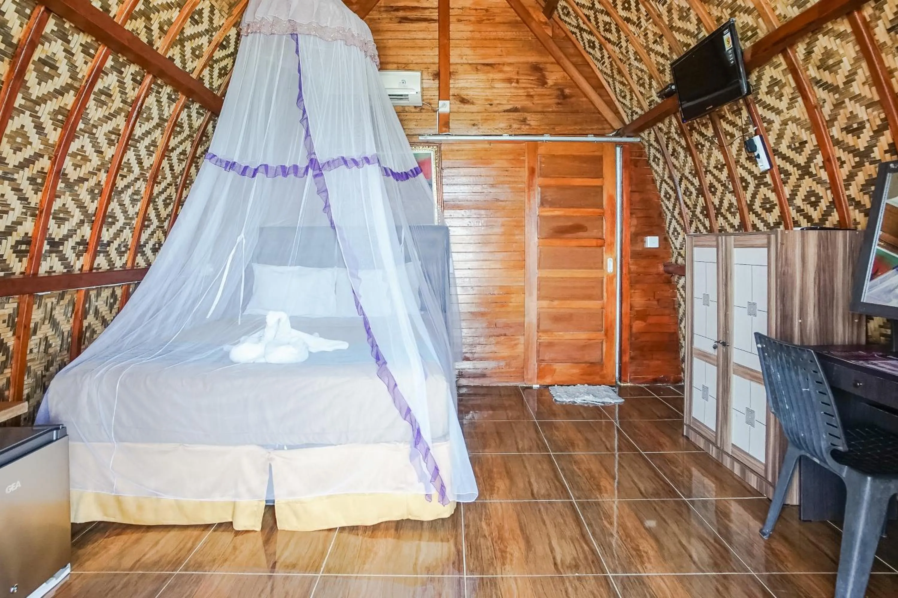 Bedroom, Bed in Road Beach Homestay