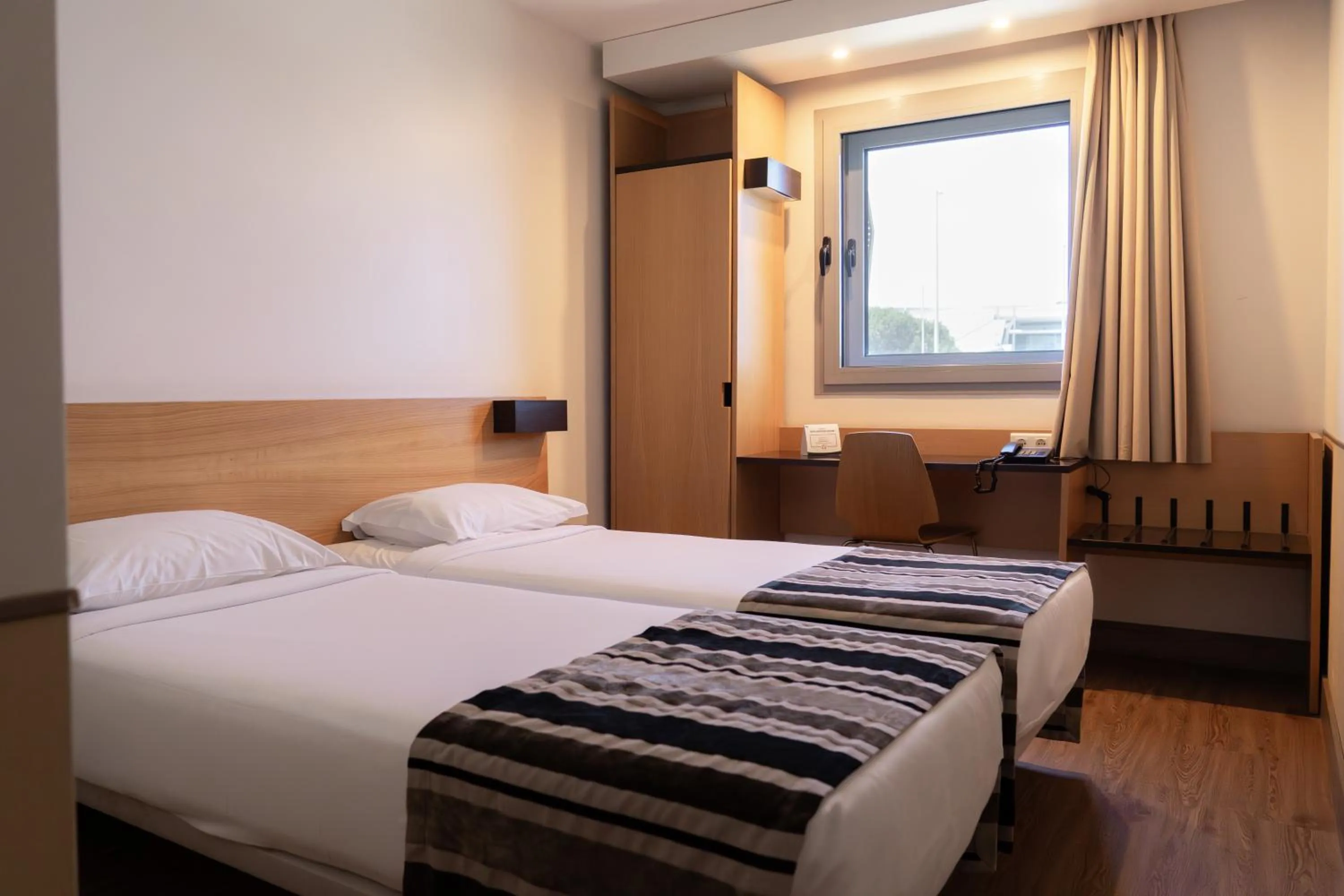 Bedroom, Bed in Park Hotel Porto Aeroporto