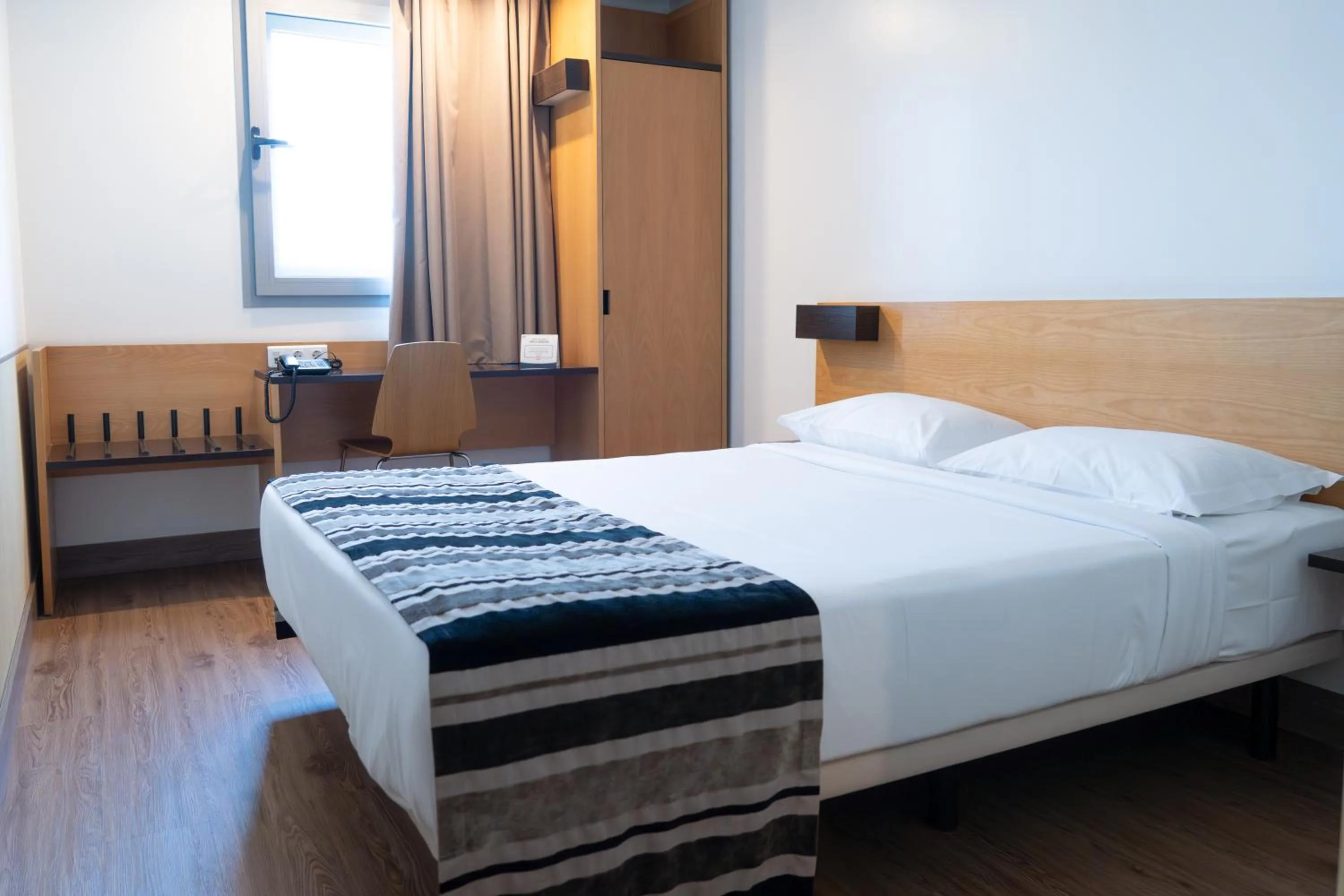 Bedroom, Bed in Park Hotel Porto Aeroporto