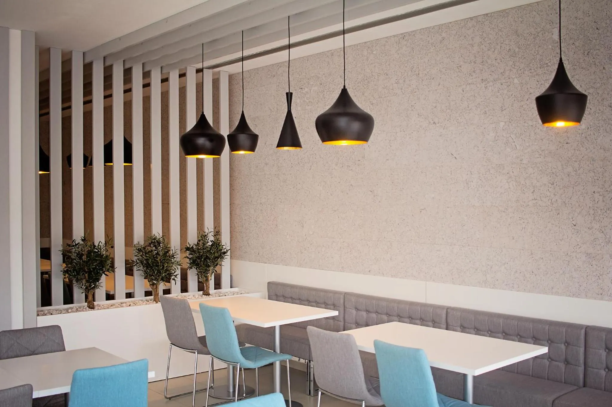 Restaurant/places to eat in Park Hotel Porto Aeroporto