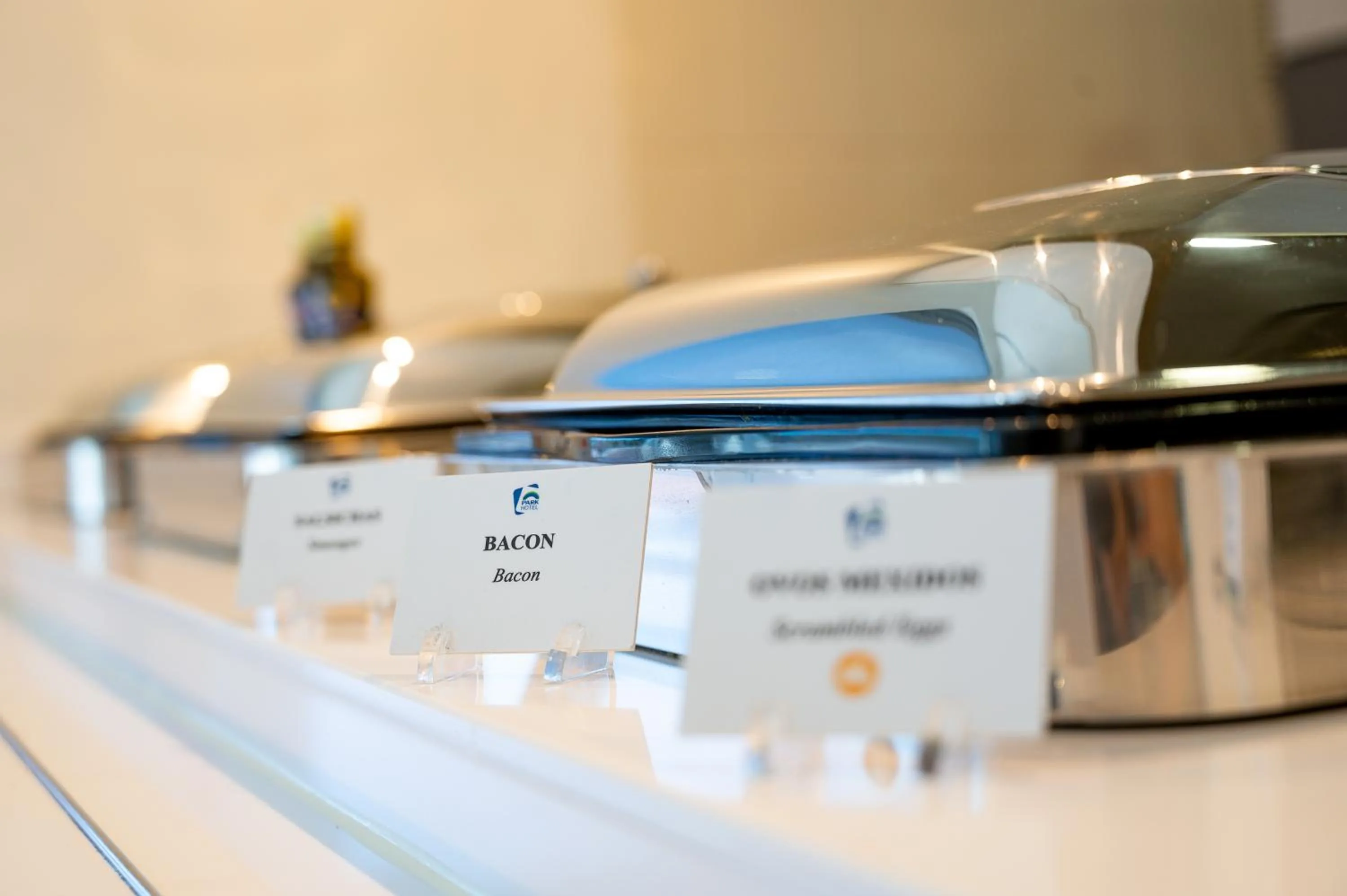 Food and drinks in Park Hotel Porto Aeroporto