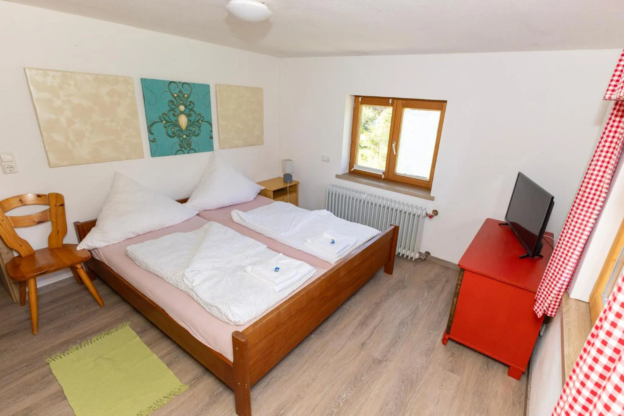 Bed in Goldiger Hirsch B&B mit Gemeinschaftsküche