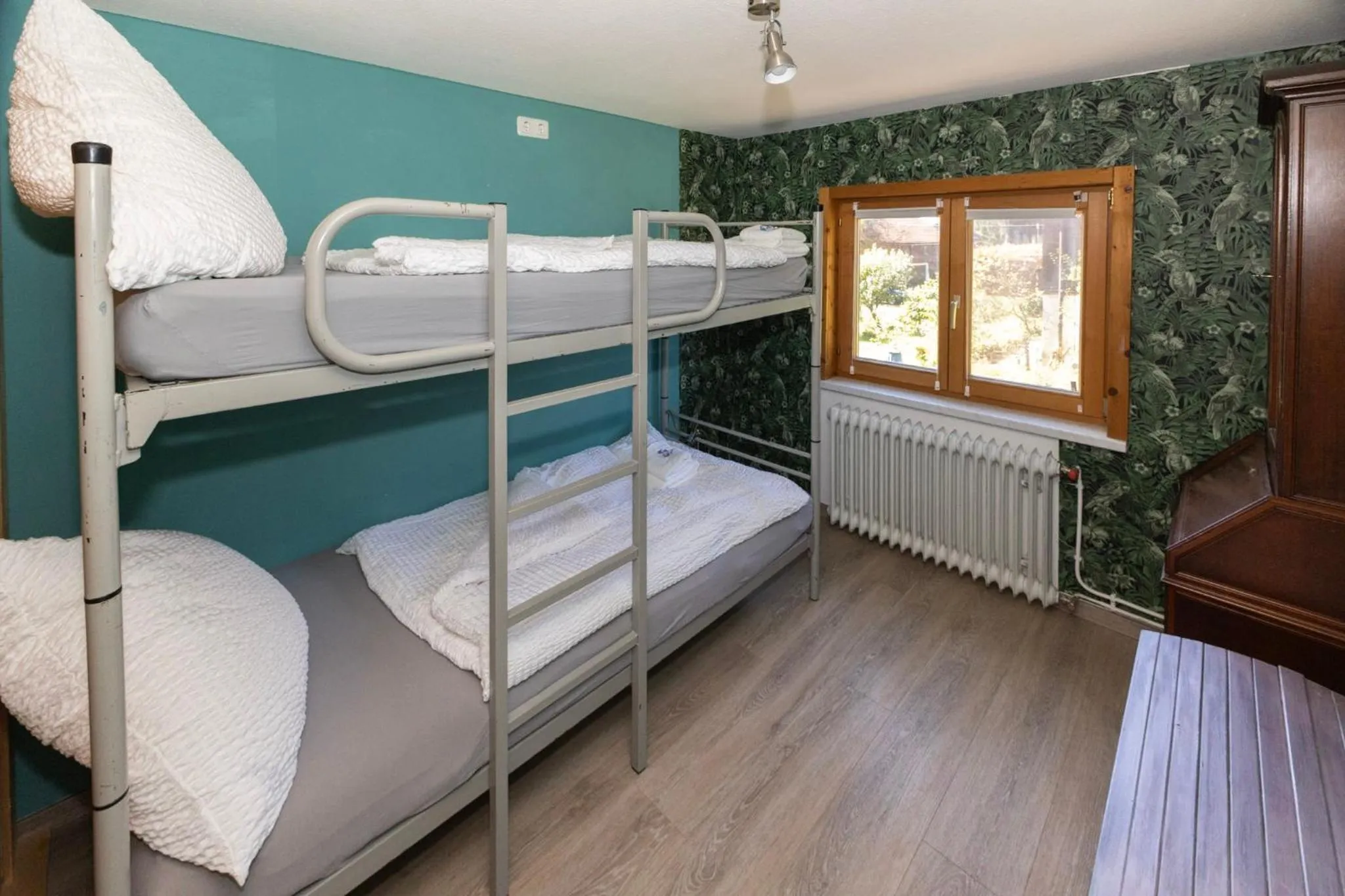 Bedroom, Bed in Goldiger Hirsch B&B mit Gemeinschaftsküche