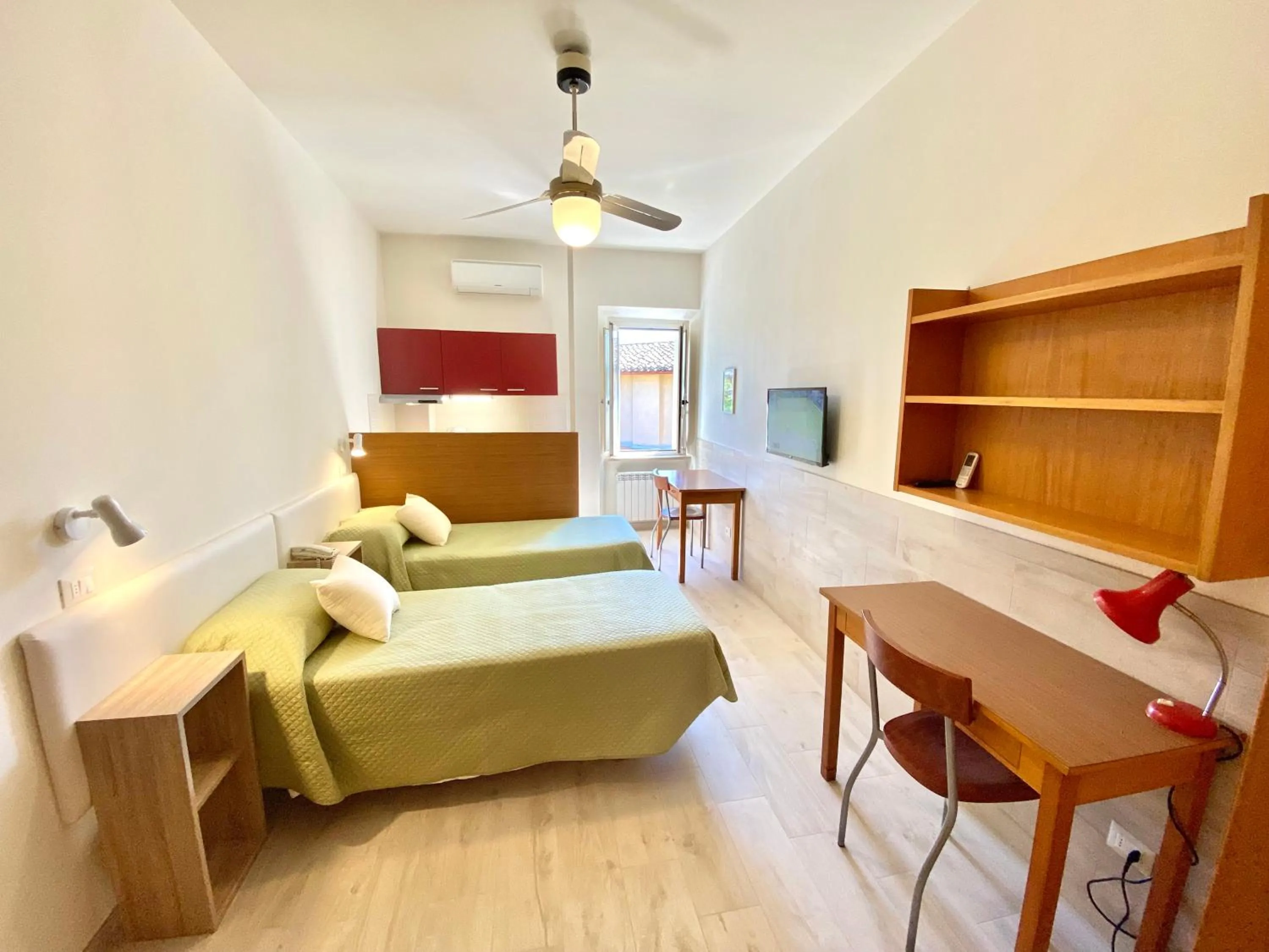 Photo of the whole room, Bed in Residence Signa