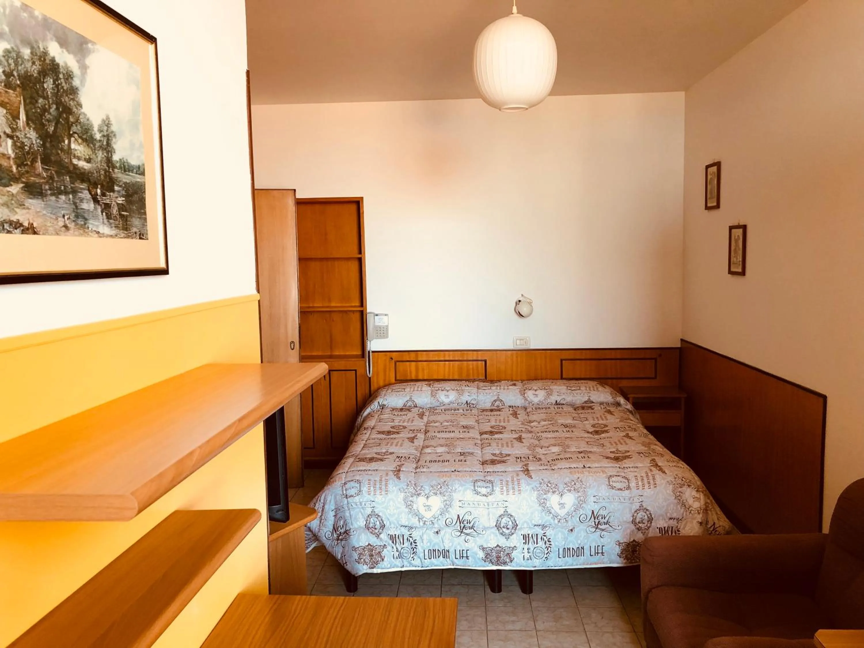 Bed in Residence Signa