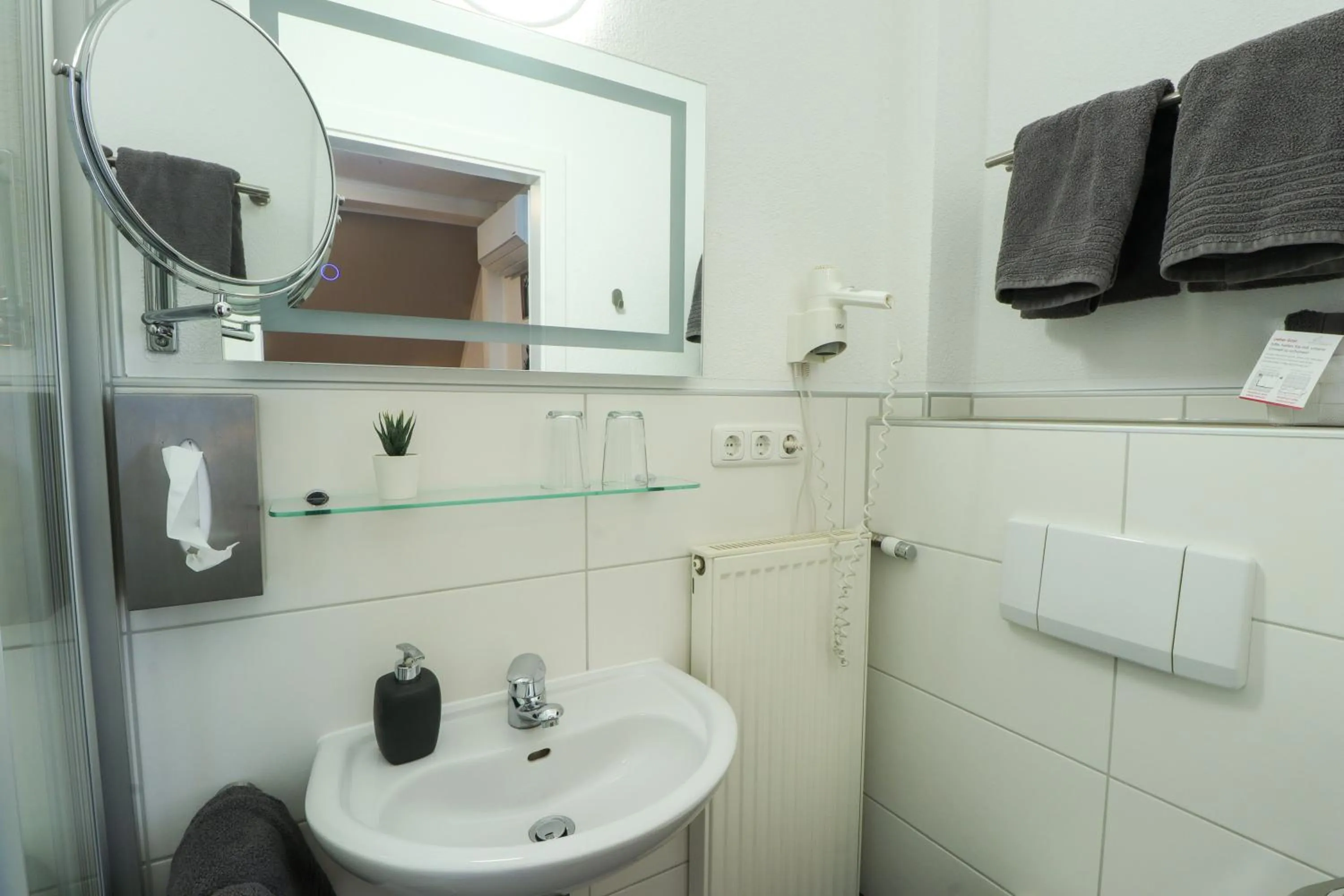 Bathroom in Hotel Am Dalwigker Tor