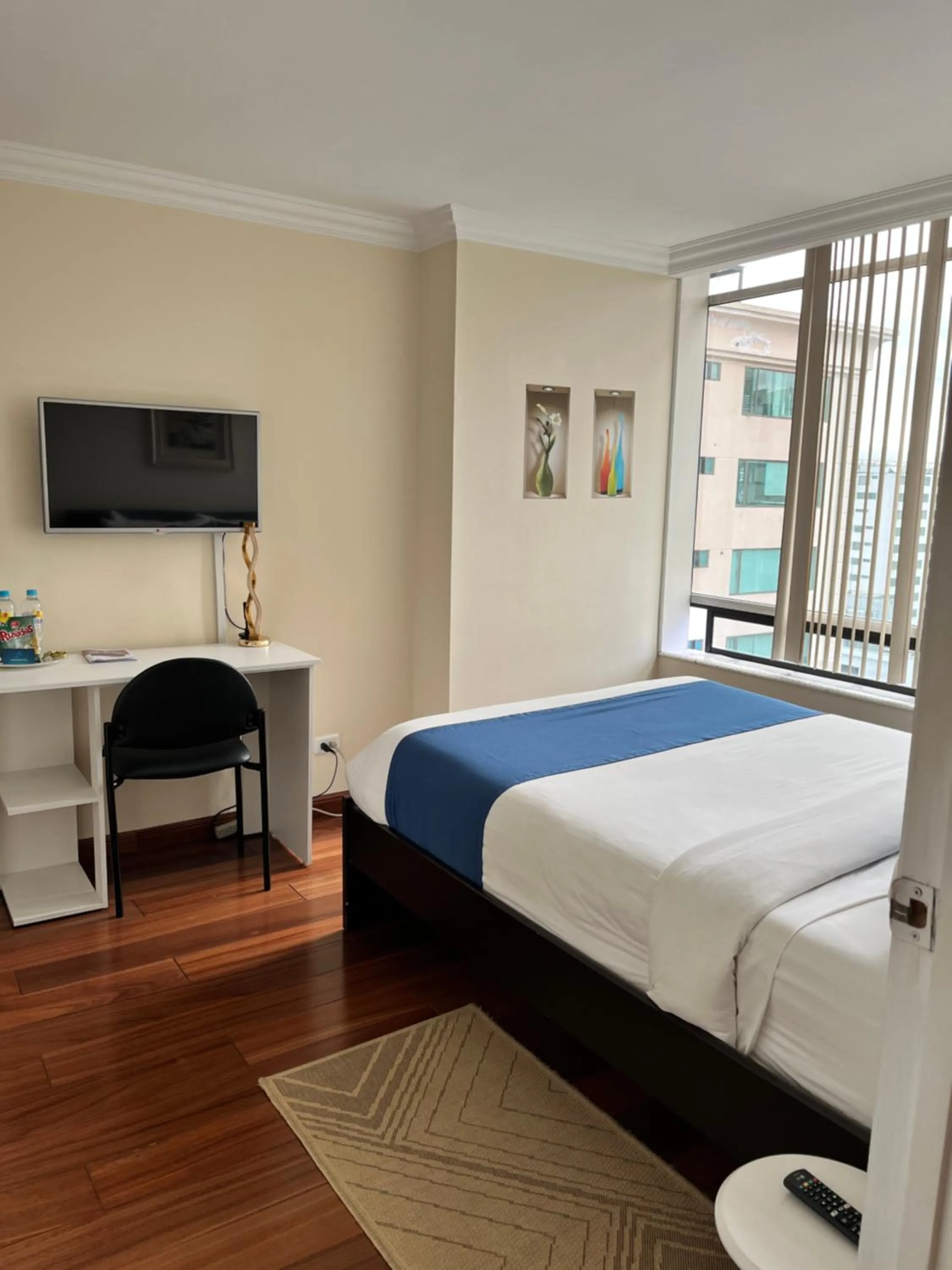 Bedroom, Bed in BlueZone Apartments