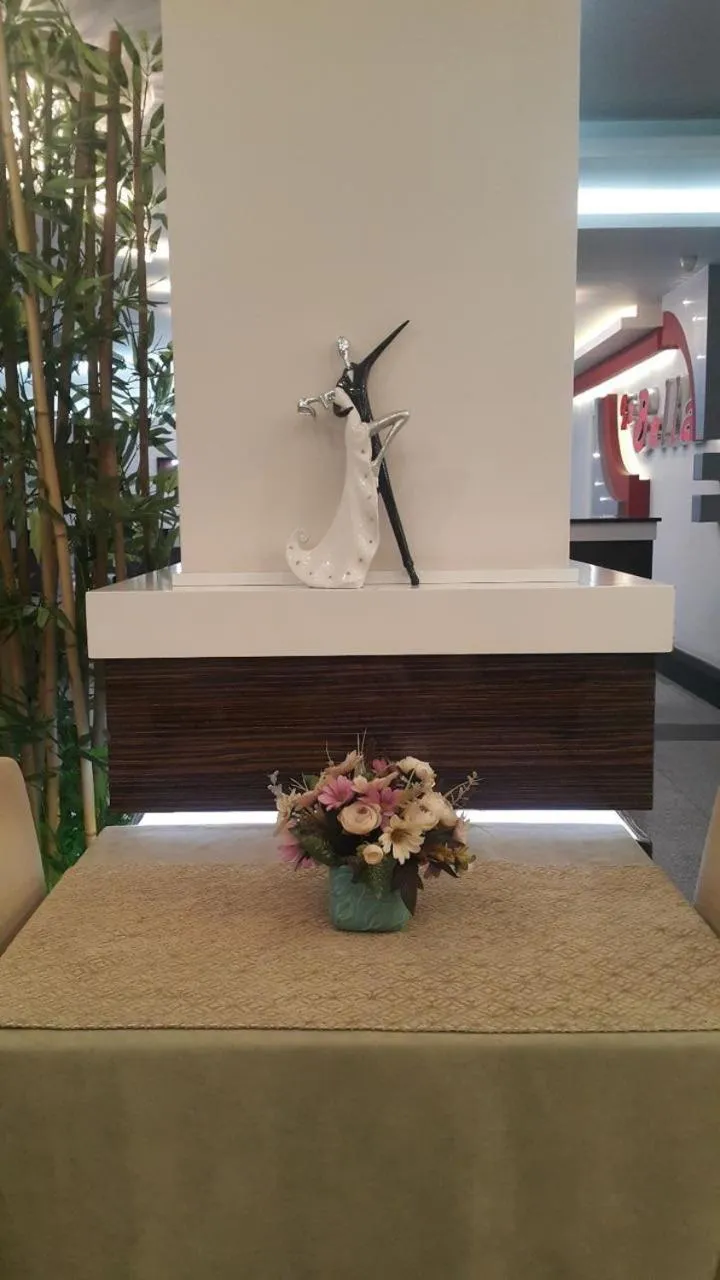 Restaurant/places to eat in Hotel La Bella Soma