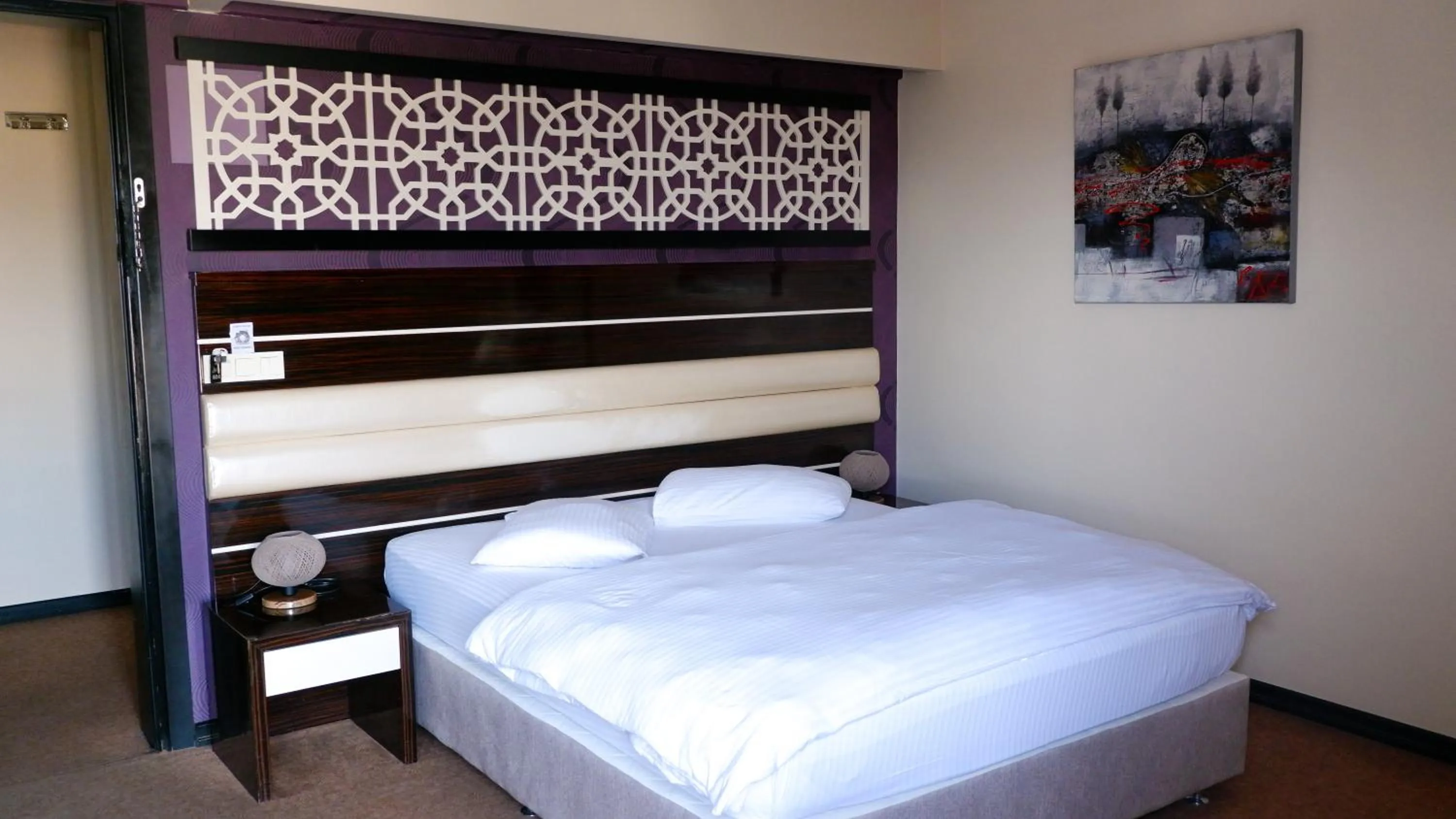 Bed in Hotel La Bella Soma