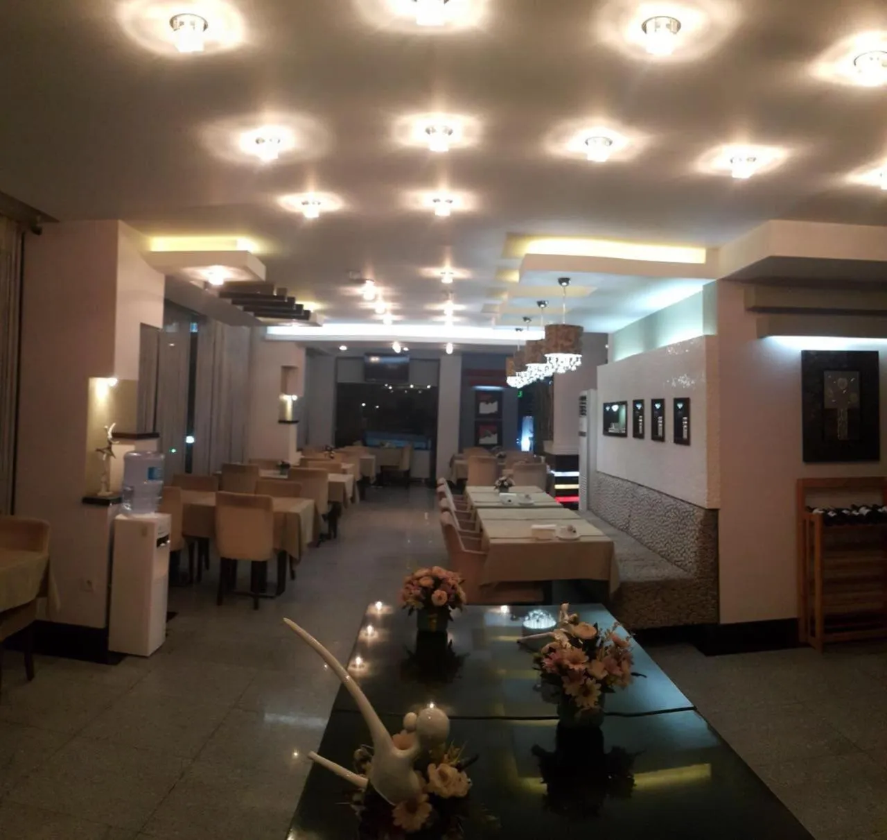 Restaurant/places to eat in Hotel La Bella Soma