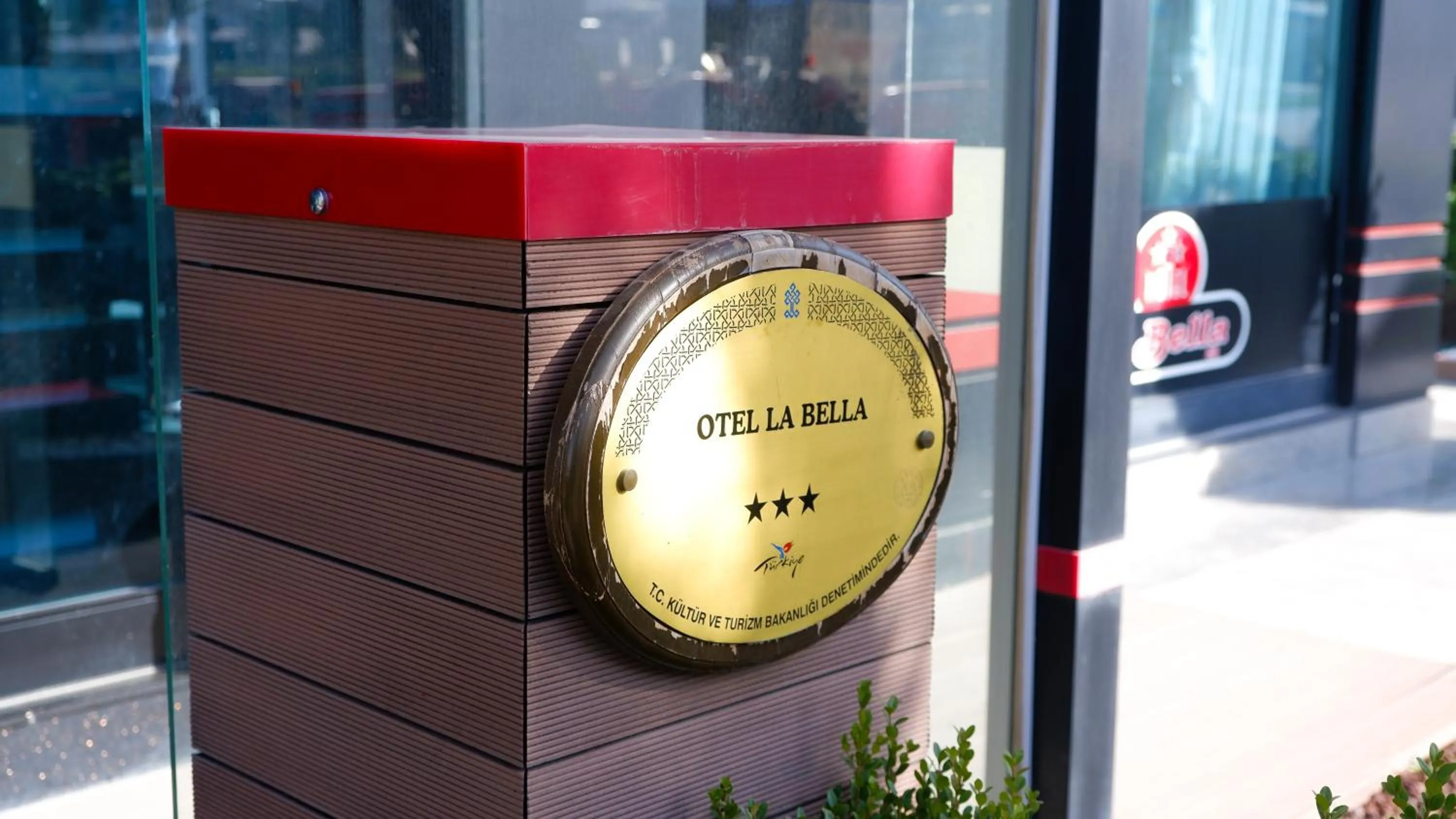 Property building in Hotel La Bella Soma