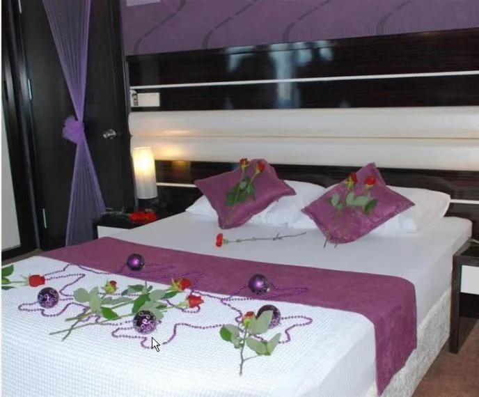 Bed in Hotel La Bella Soma