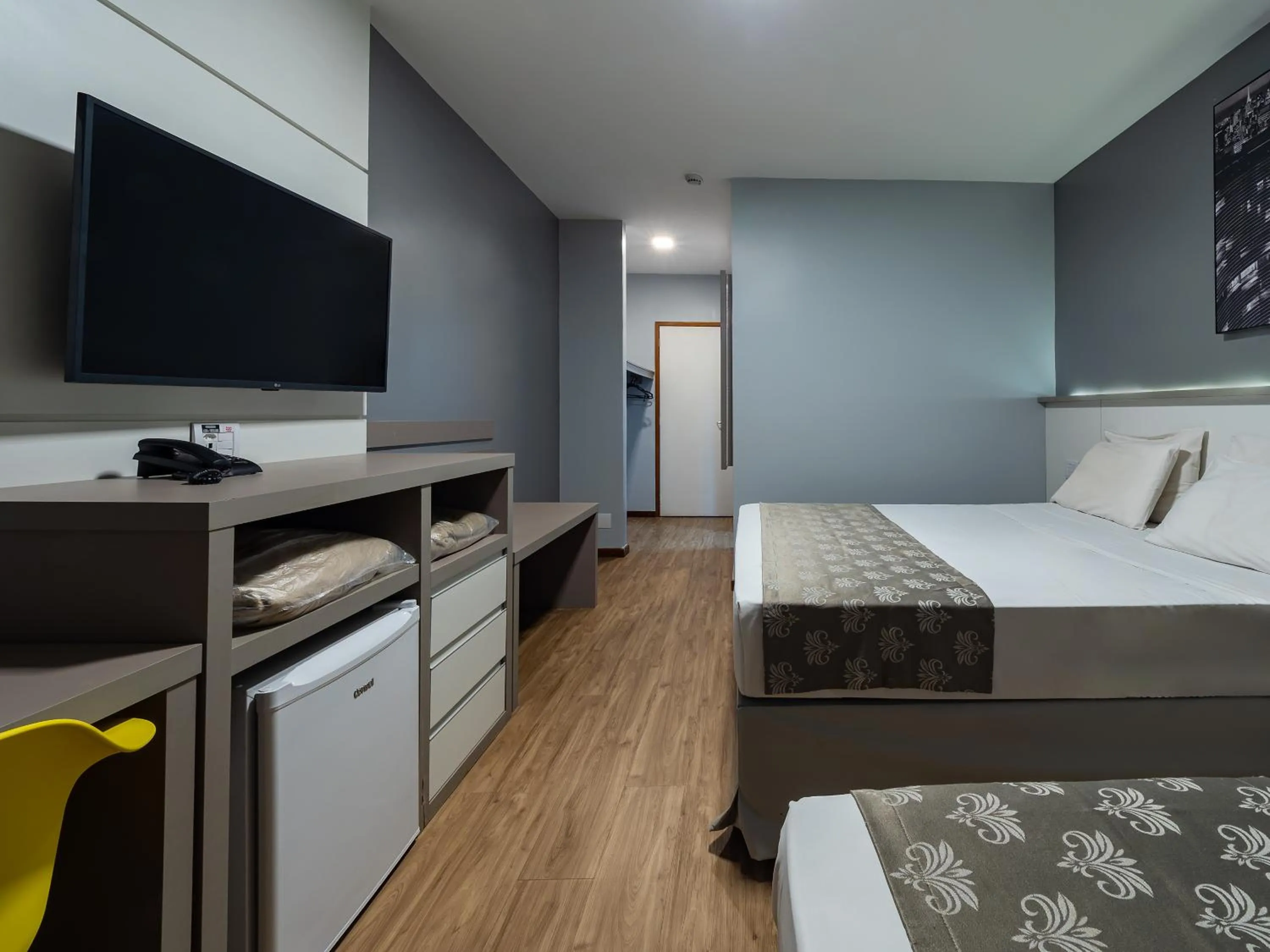 Bedroom, Bed in Carlton Suítes Limeira