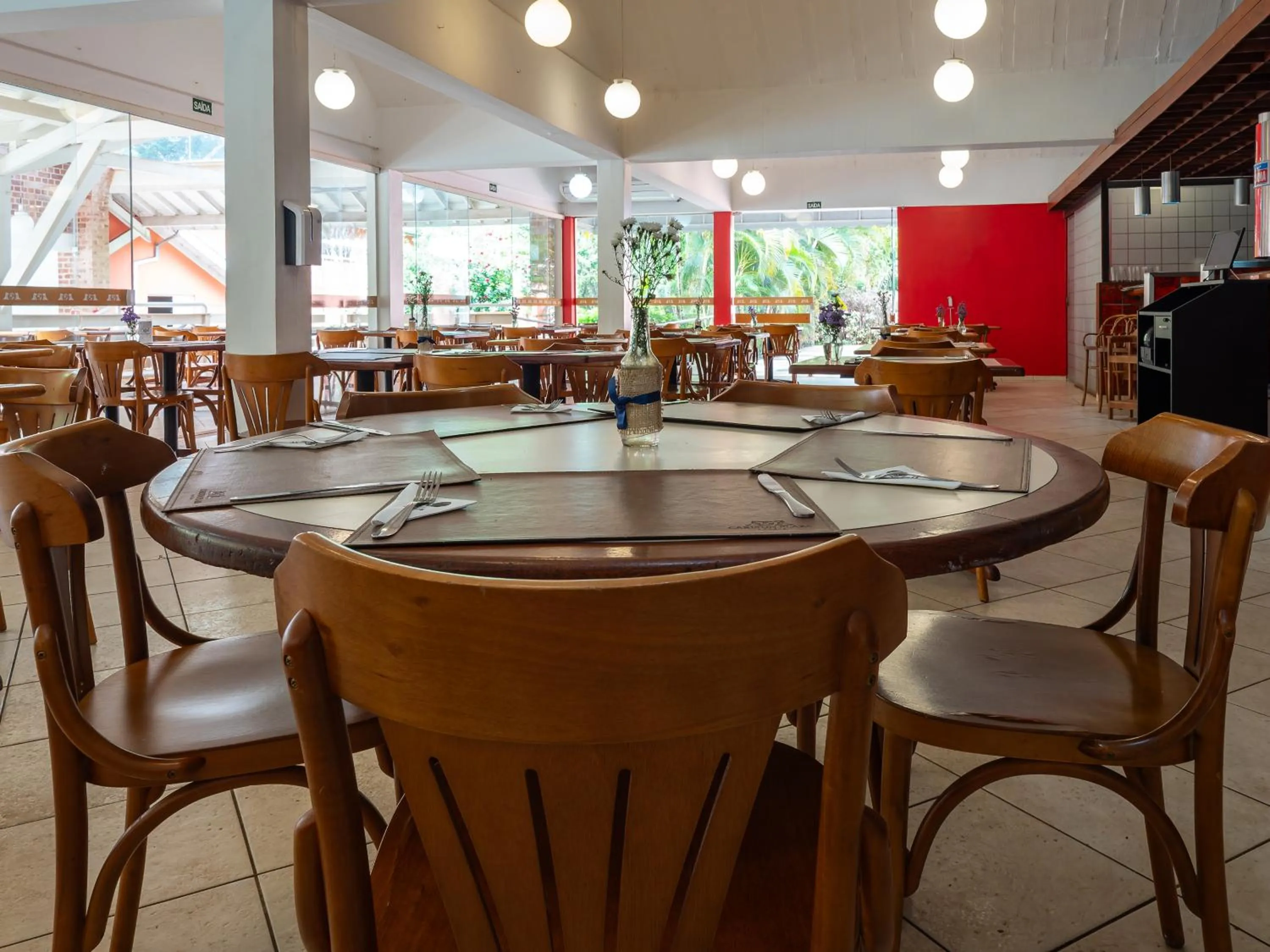 Restaurant/places to eat in Carlton Suítes Limeira