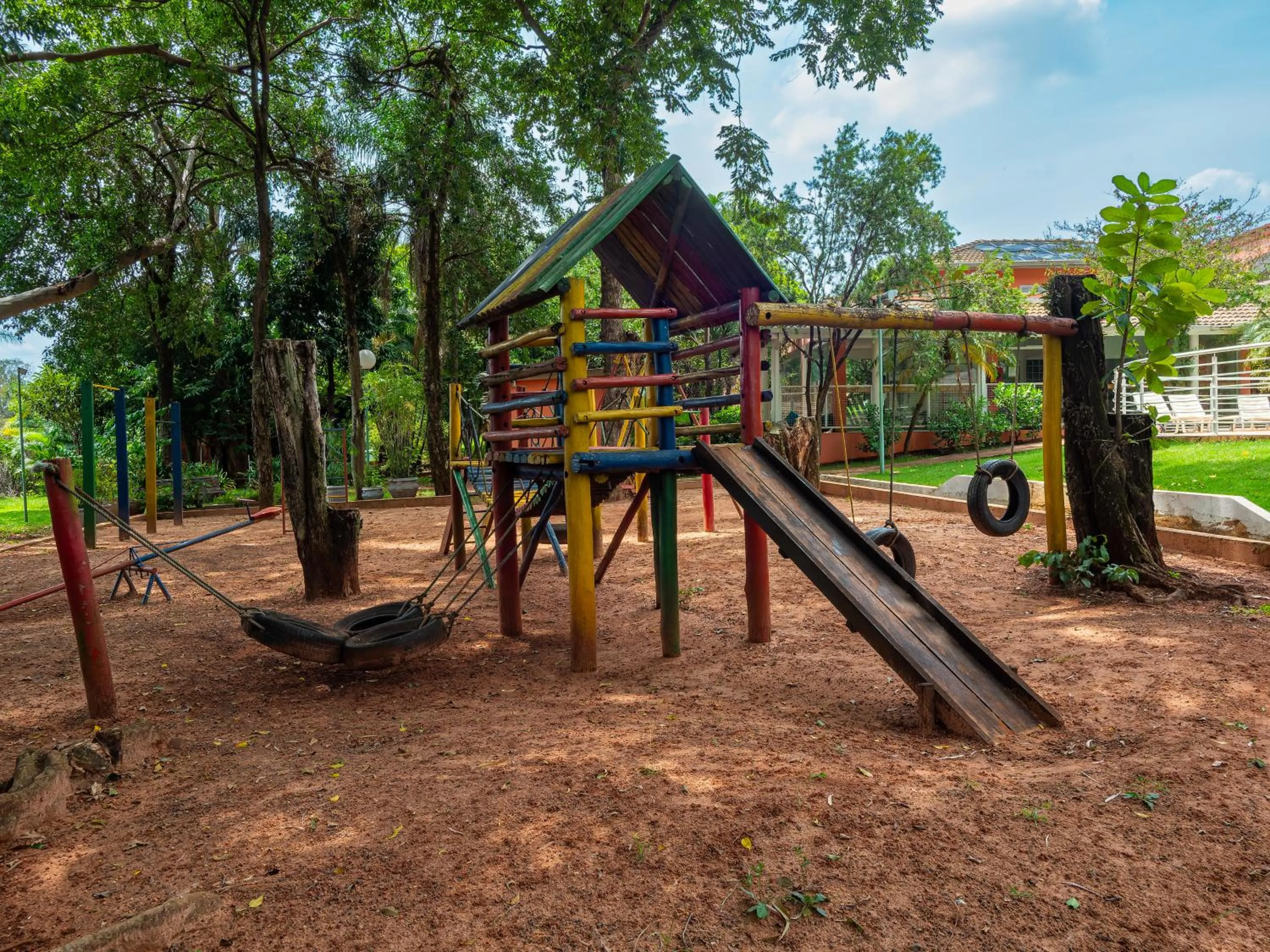 Children play ground in Carlton Suítes Limeira