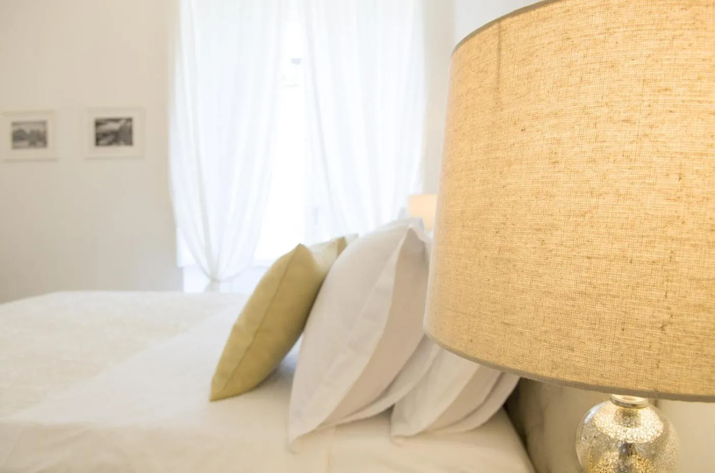 Bed in Palazzo Spasiano rooms - SORRENTO CENTER