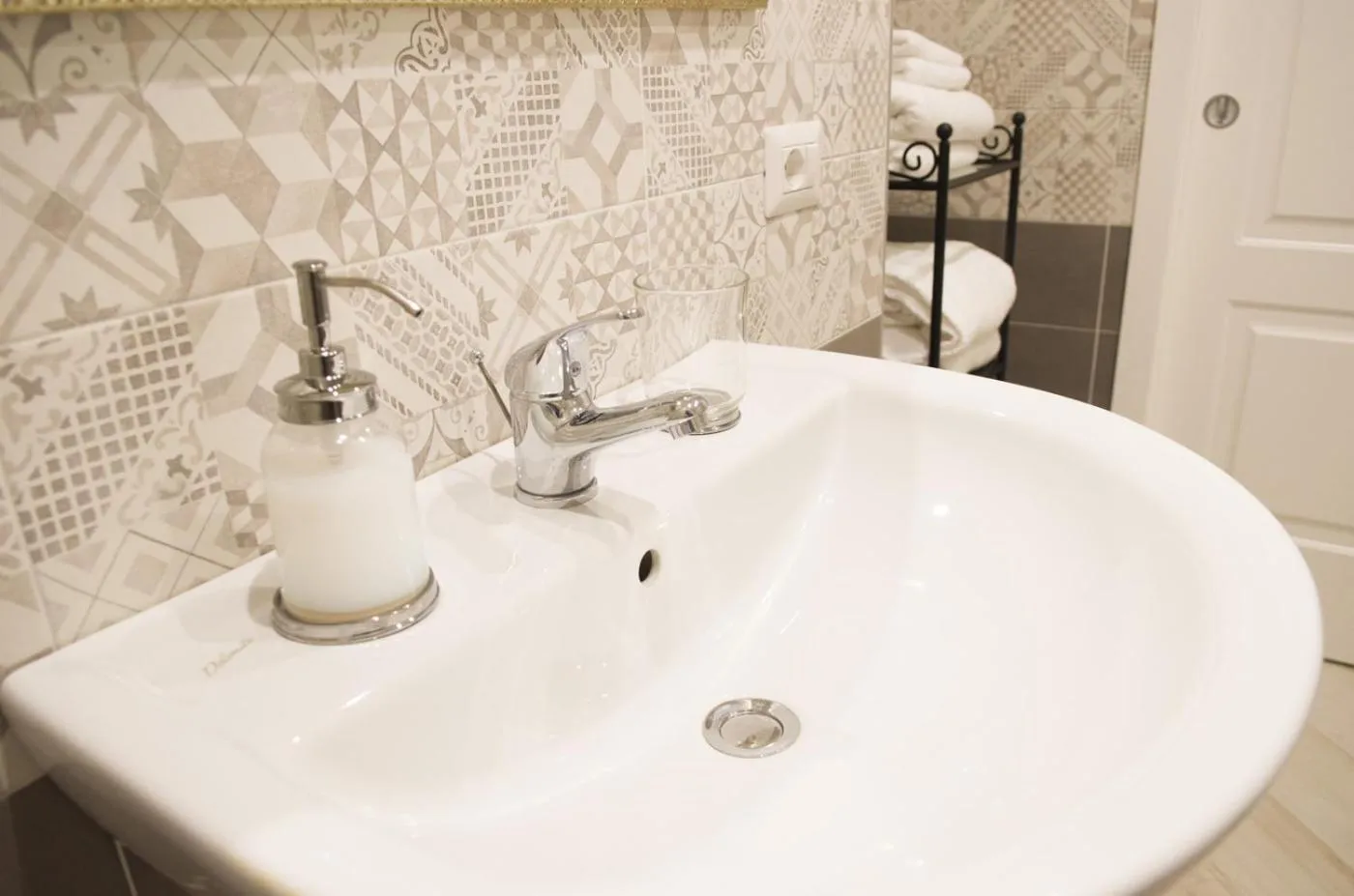 Bathroom in Palazzo Spasiano rooms - SORRENTO CENTER